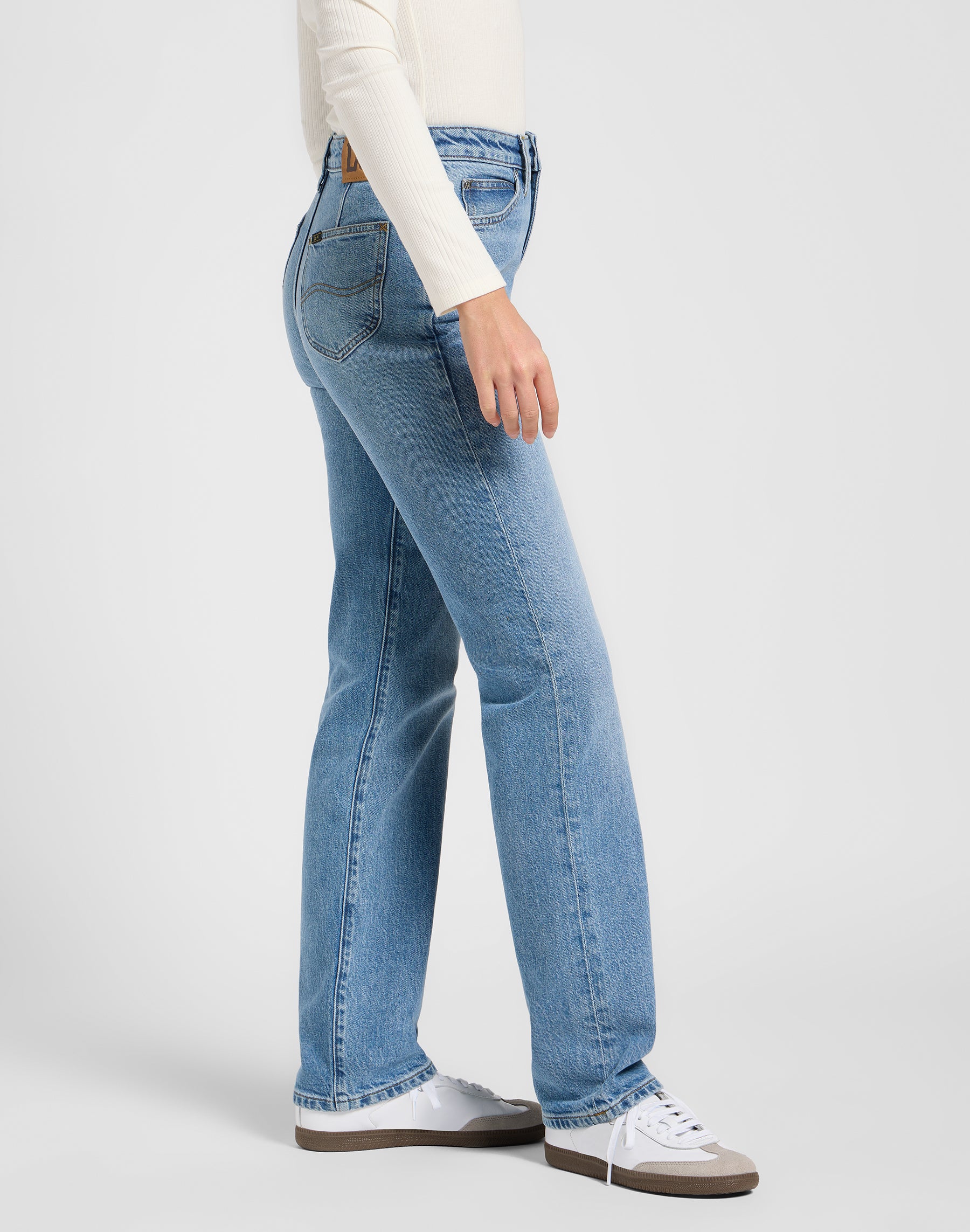 June in Calm Seas Jeans Lee