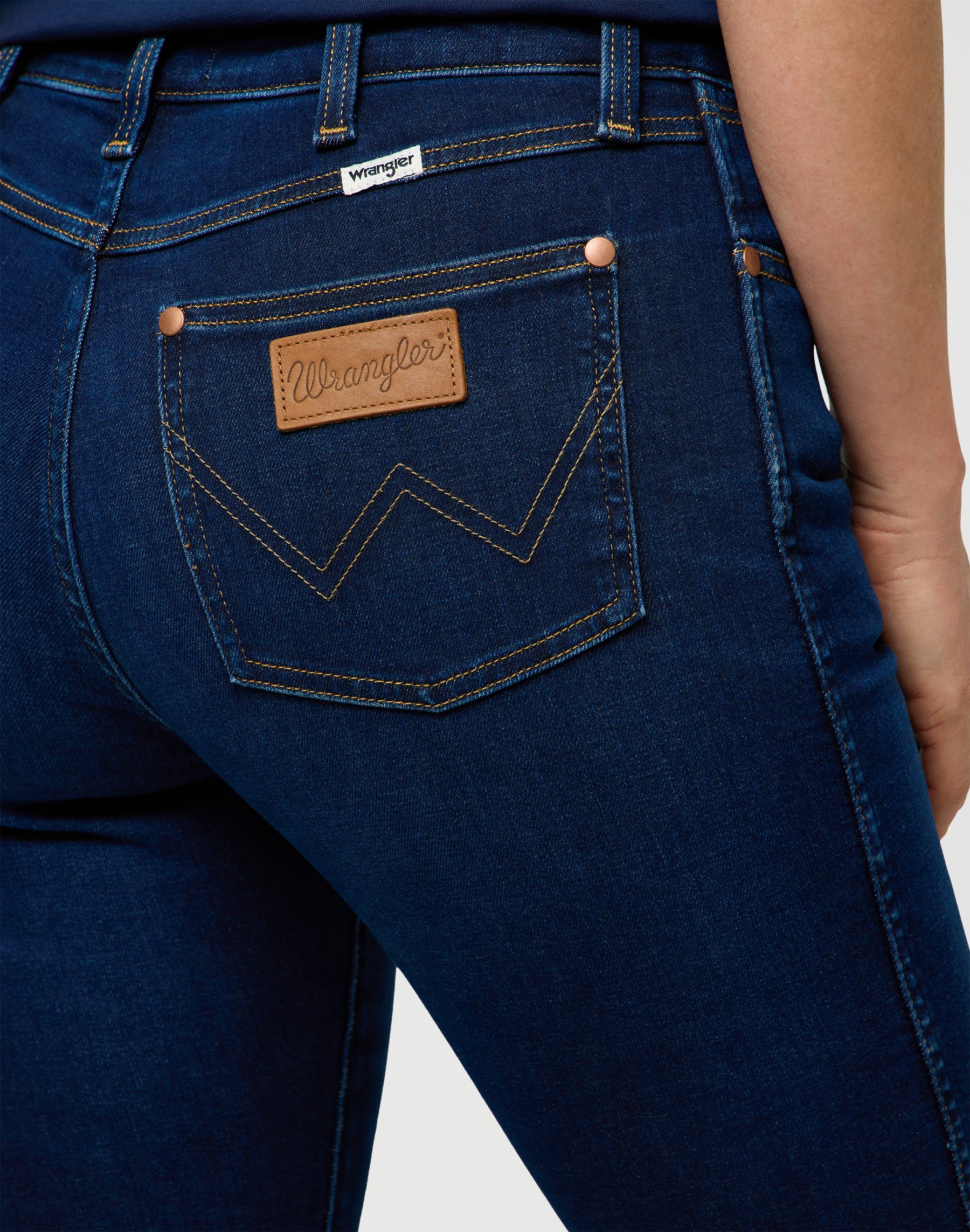 Sienna in Nightshade Jeans Wrangler