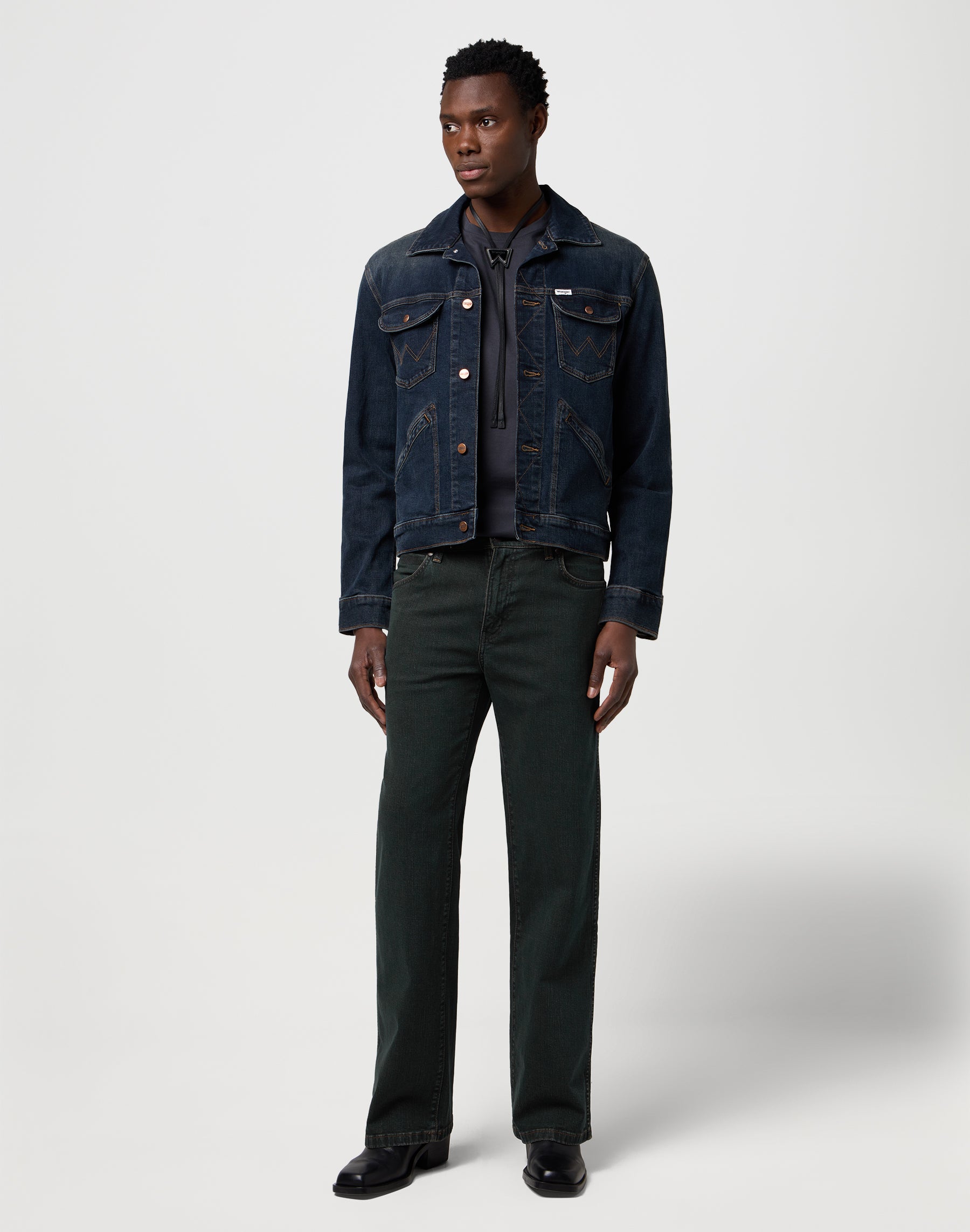 Loose Boot in Nightfall Jeans Wrangler