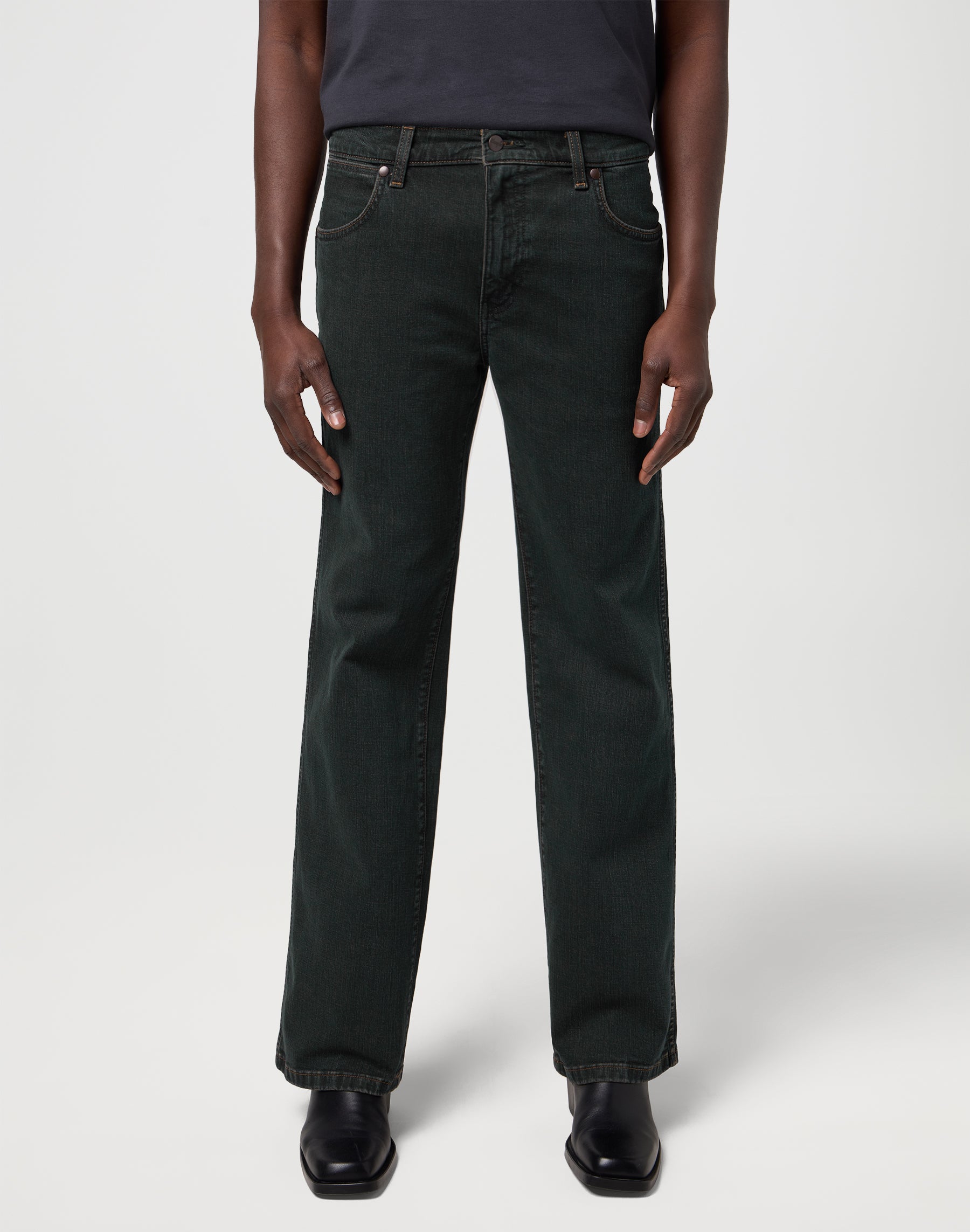 Loose Boot in Nightfall Jeans Wrangler
