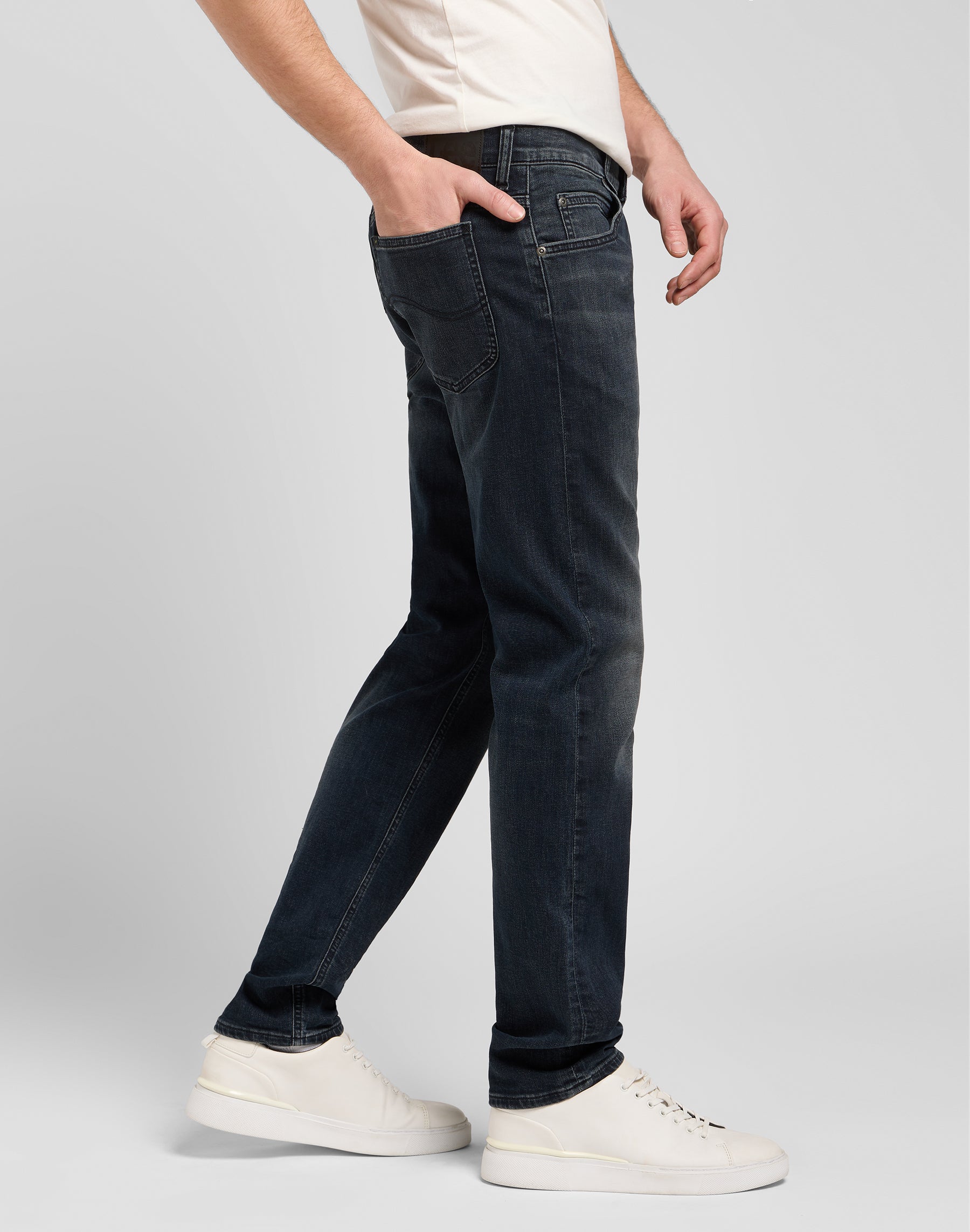 Daren Zip Fly in Blue Matter Jeans Lee