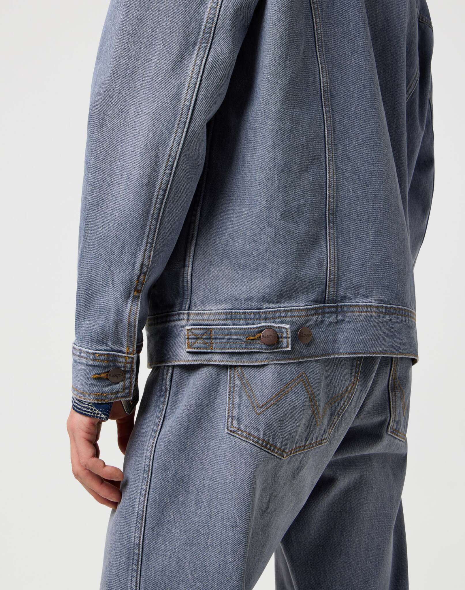 Anti Fit Jacket in Light Ice Jackets Wrangler