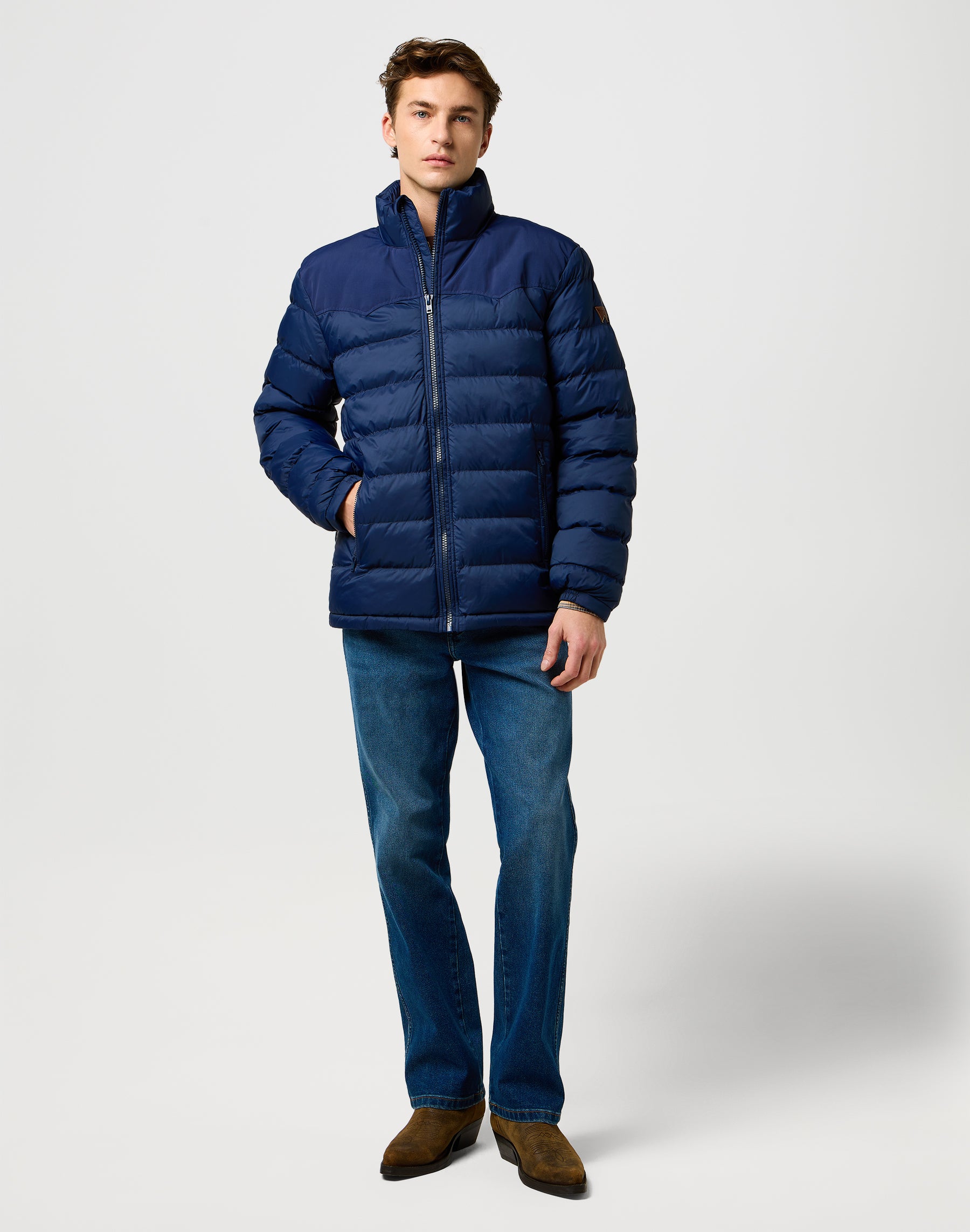 Packable Puffer in Navy Jackets Wrangler
