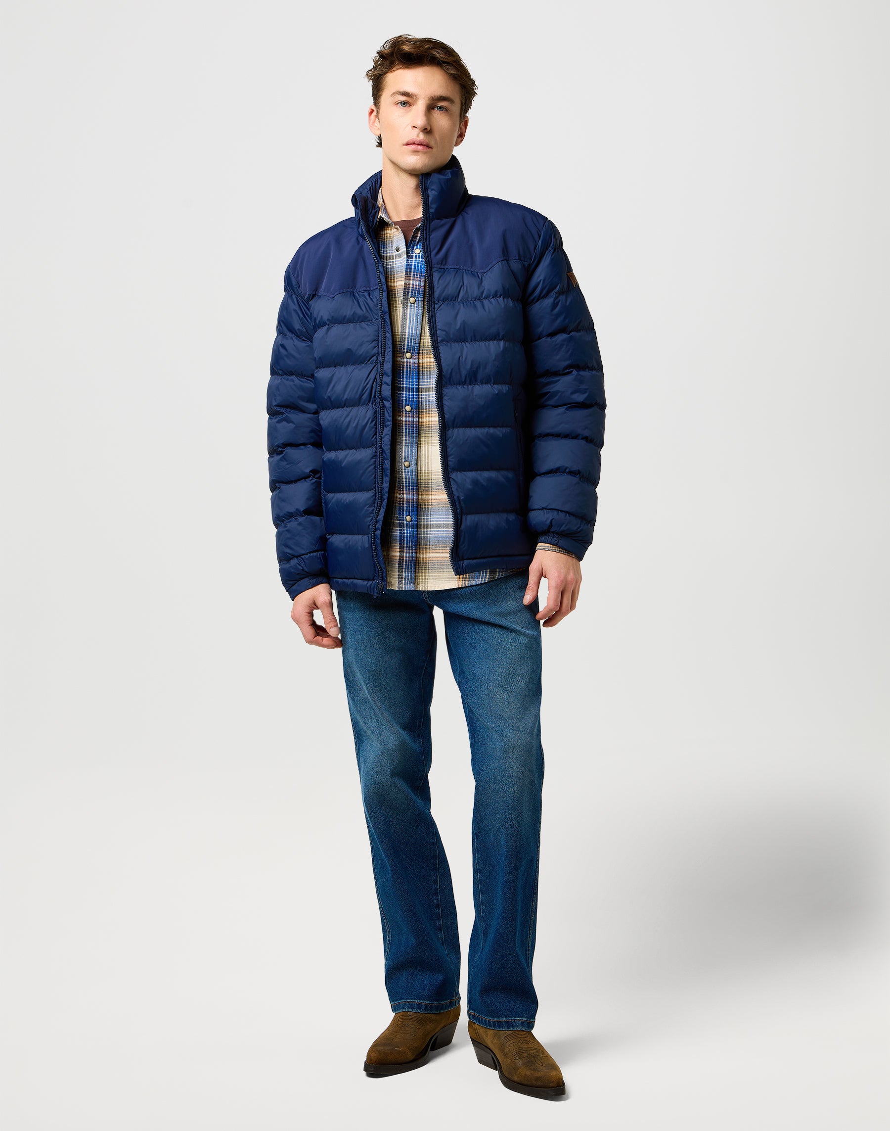 Packable Puffer in Navy Jackets Wrangler