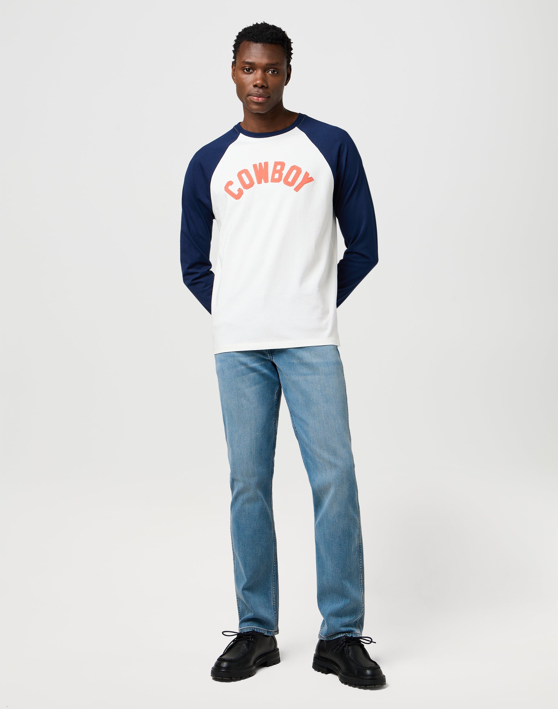 Ls Baseball Tee in Black Iris T-Shirts Wrangler