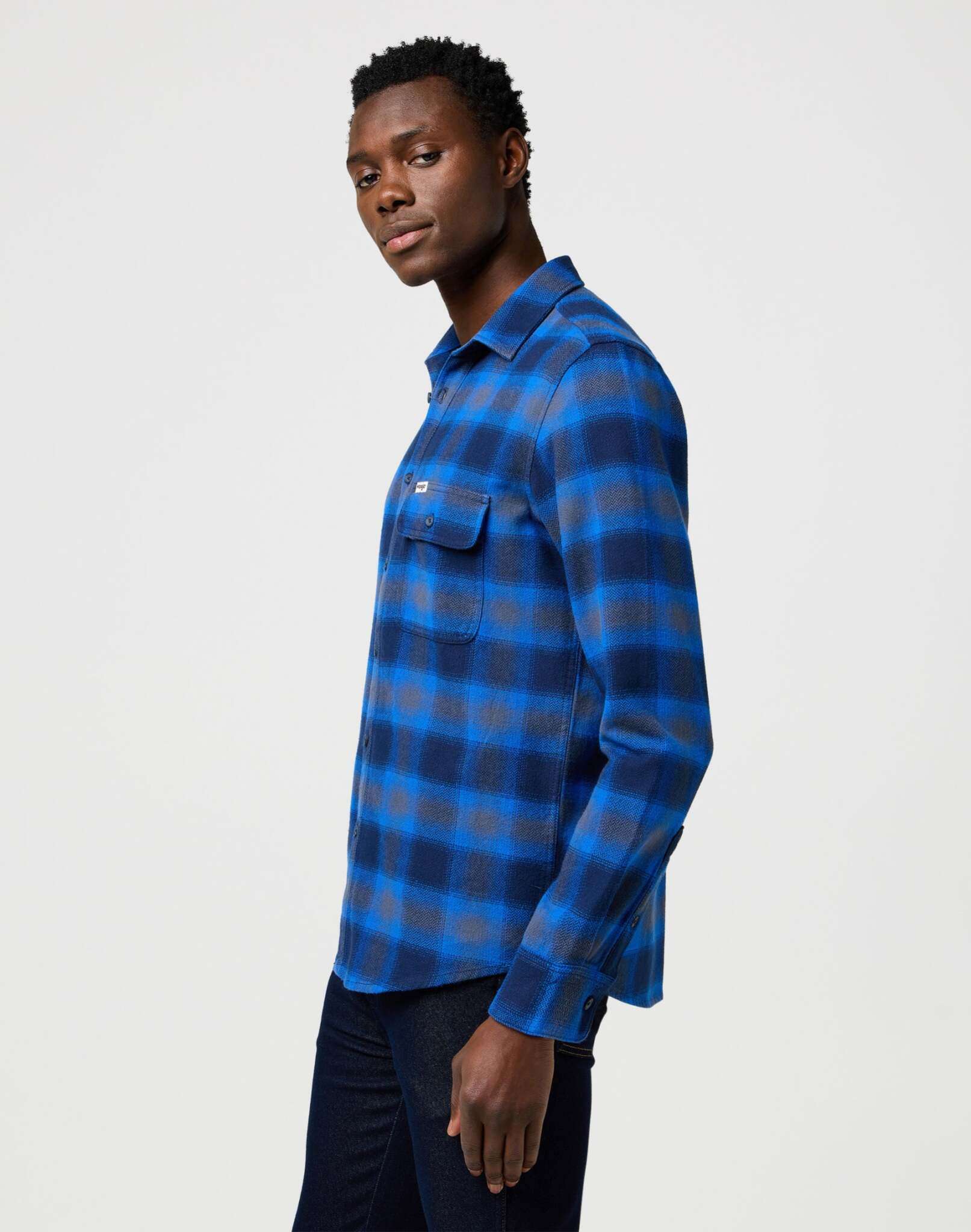 1 Pkt Indigo Shirt in Icy Indigo Shirts Wrangler