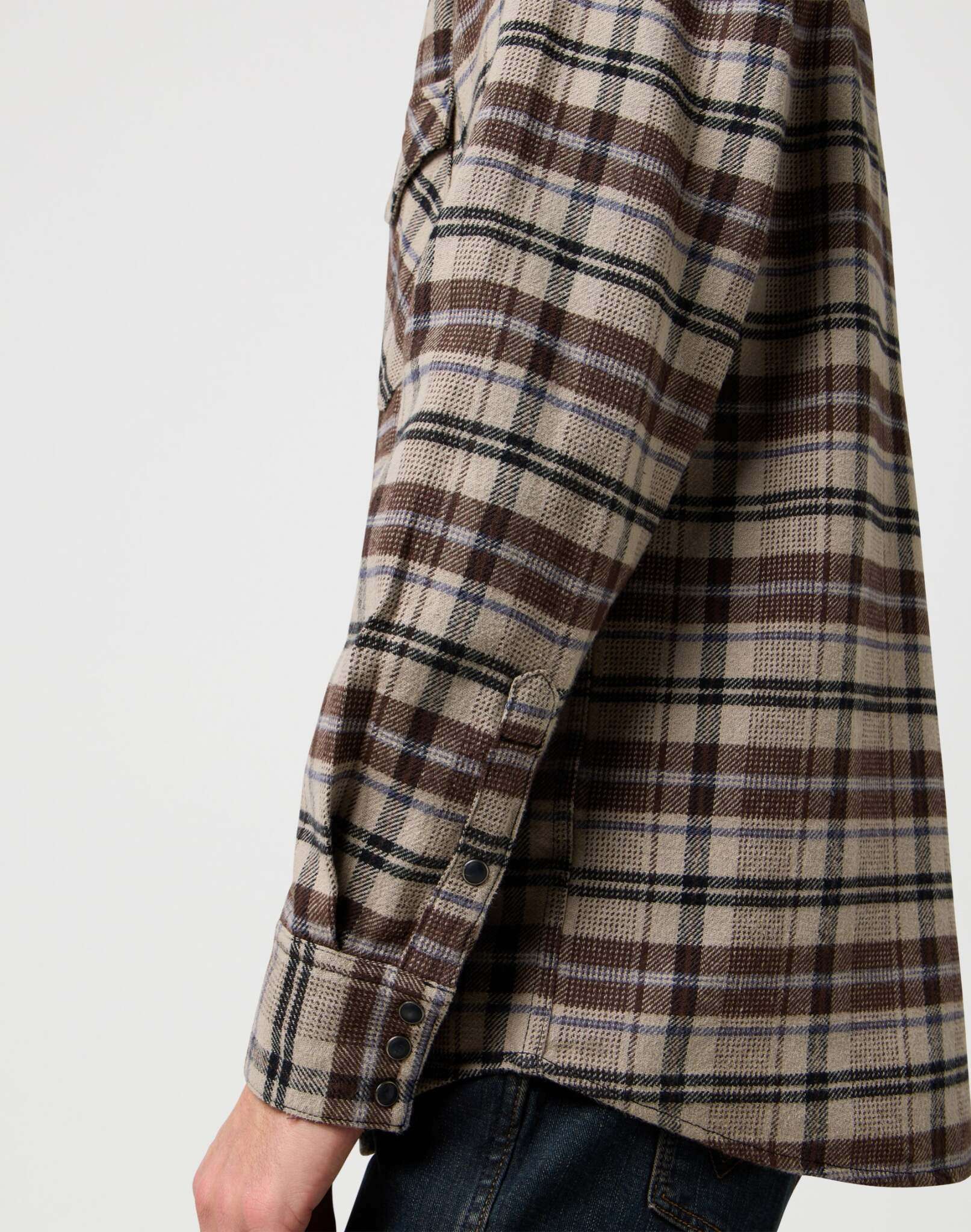 Western Shirt in Rich Black Shirts Wrangler