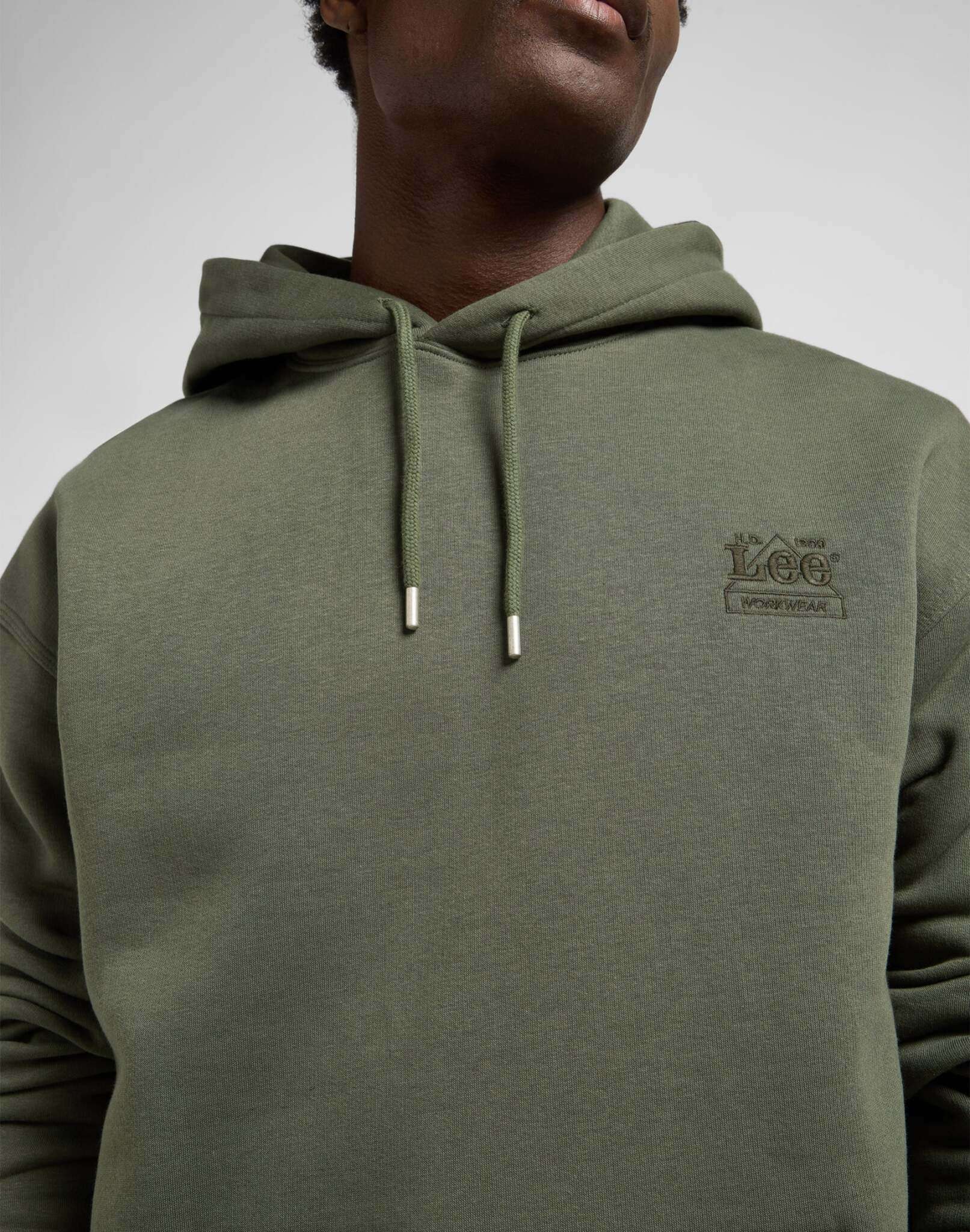 Ww Essential Hoodie in Oak Moss Hoodie Lee