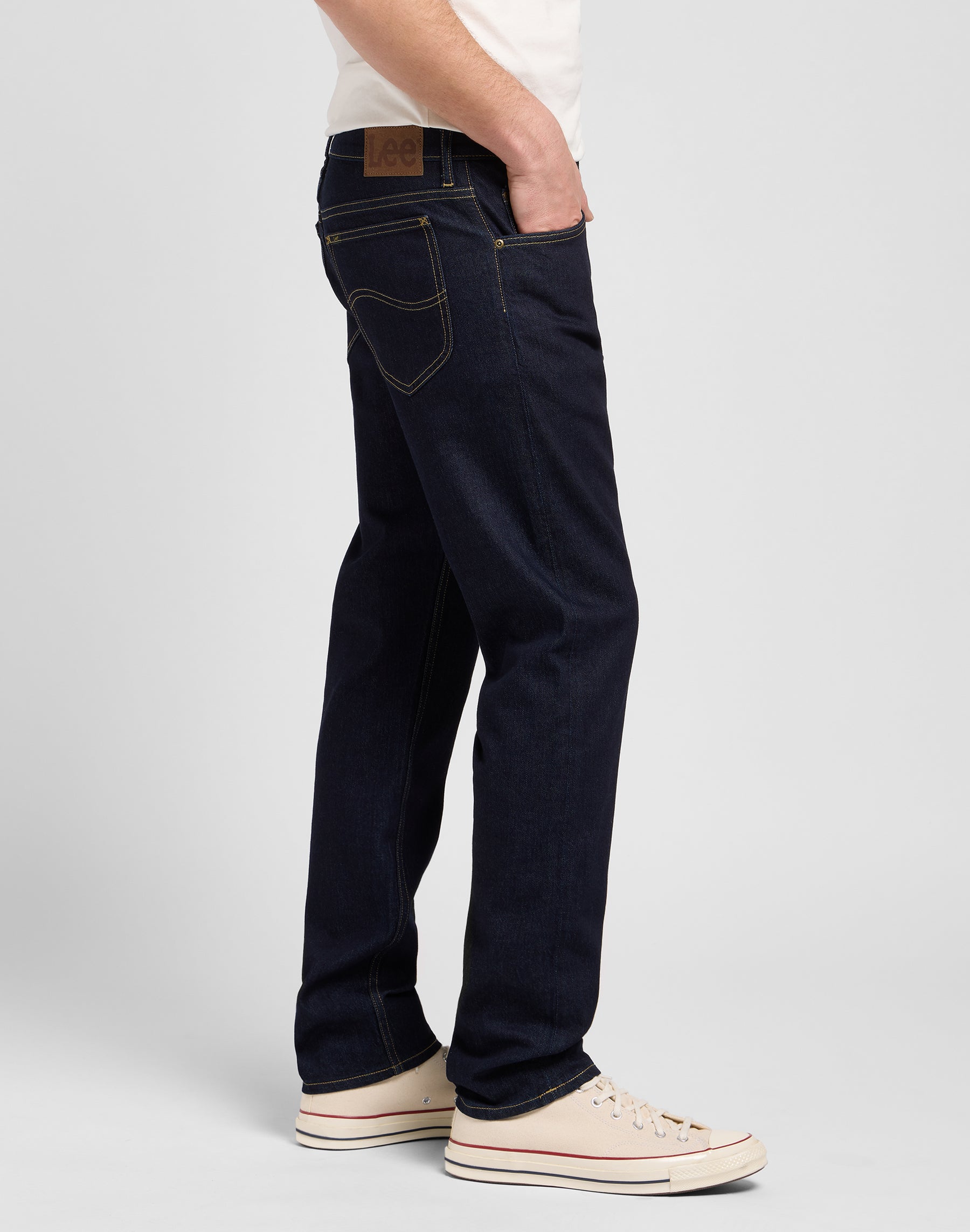 Rider in Rinse Raine Jeans Lee