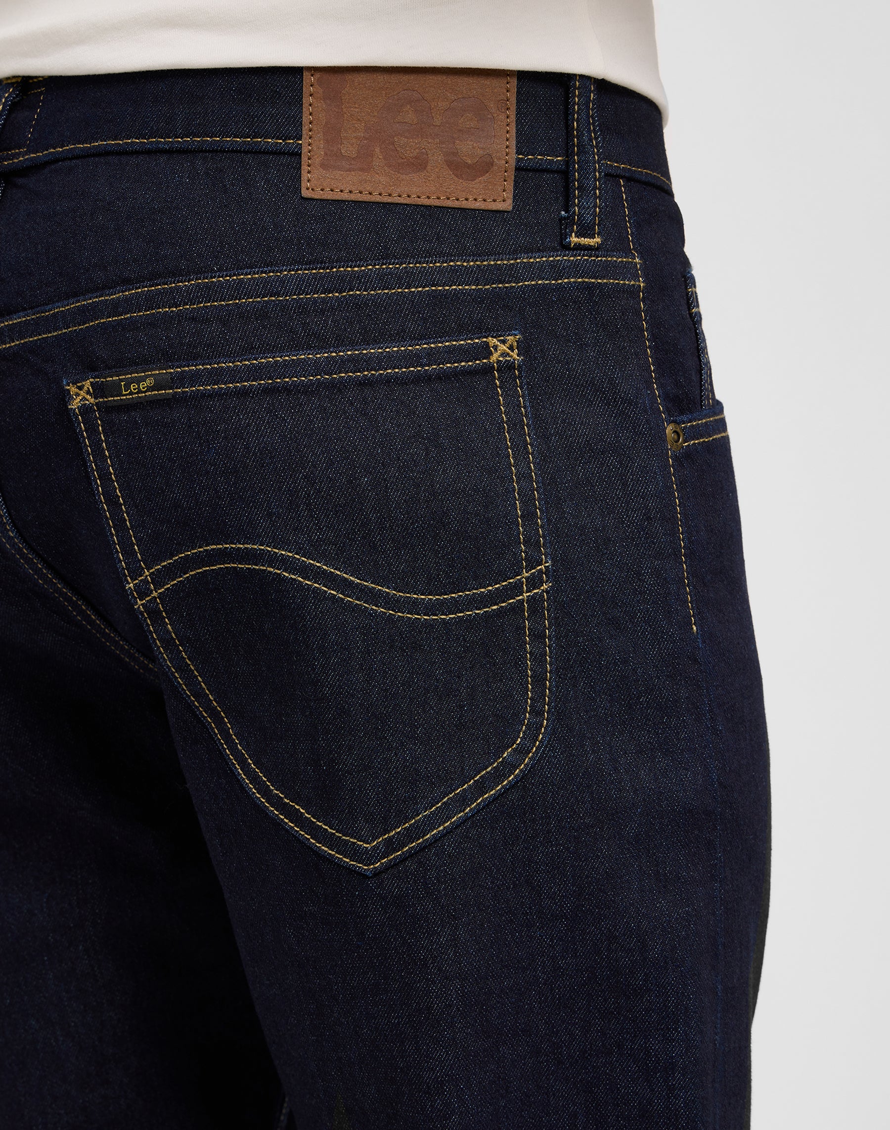 Rider in Rinse Raine Jeans Lee