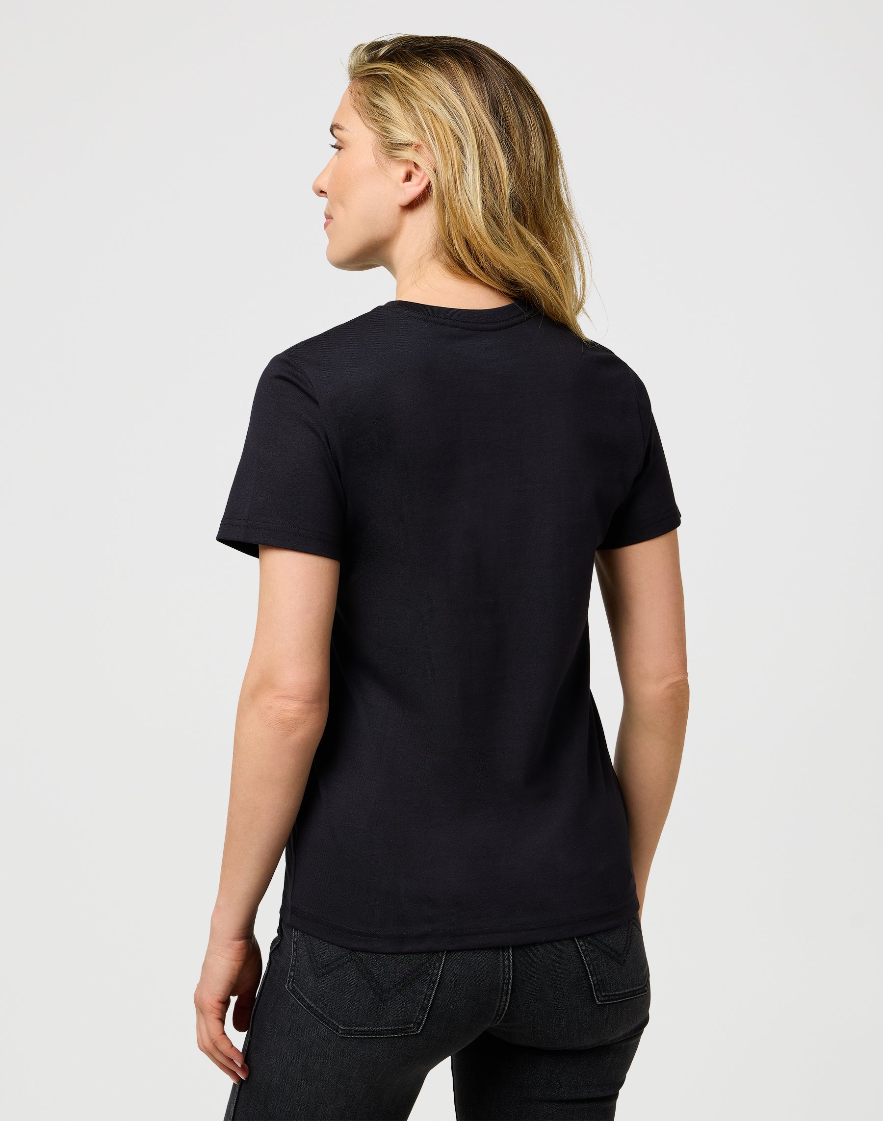 Sign Off Tee in Black T-Shirts Wrangler