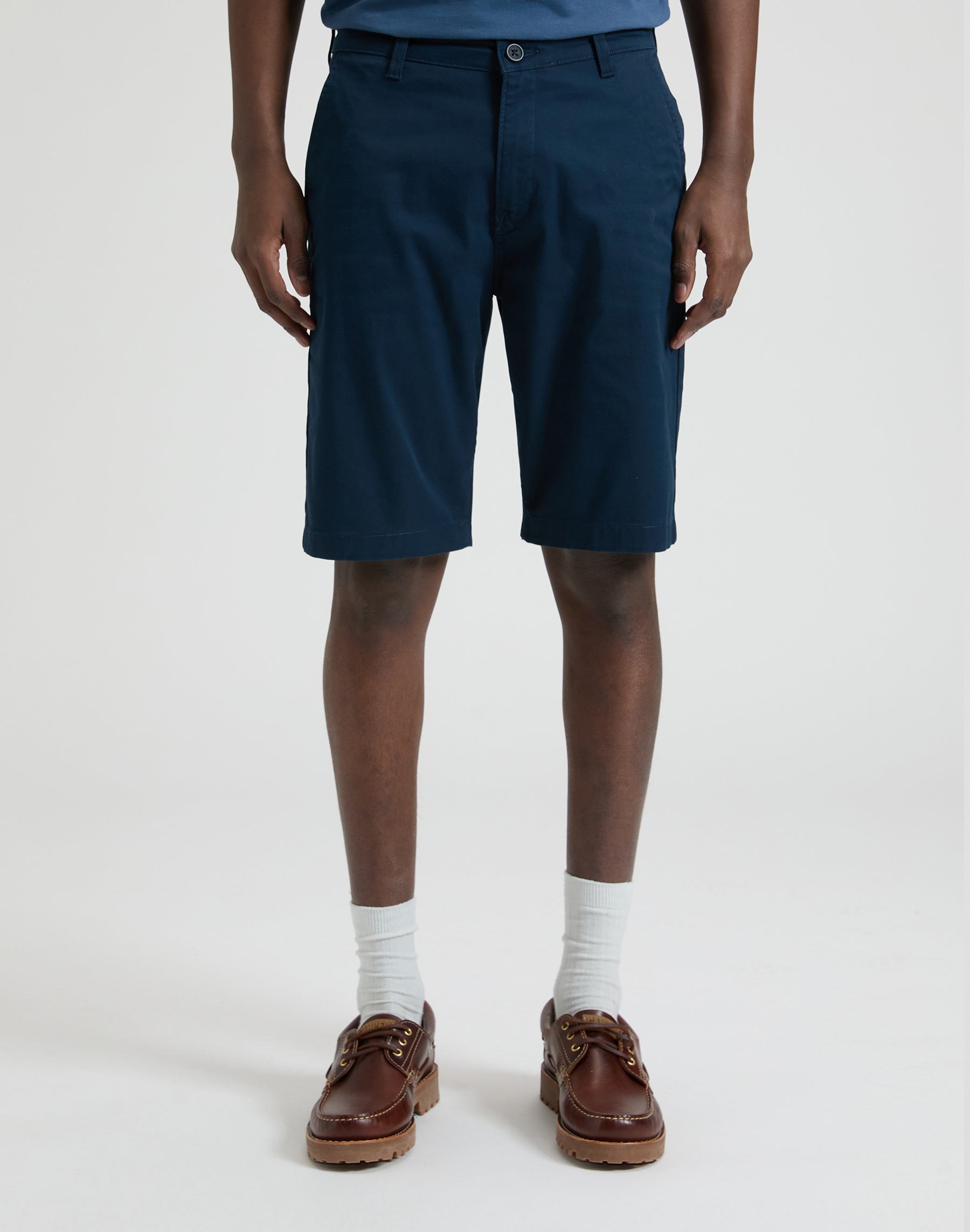 Regular chino shorts in rivet navy shorts Lee