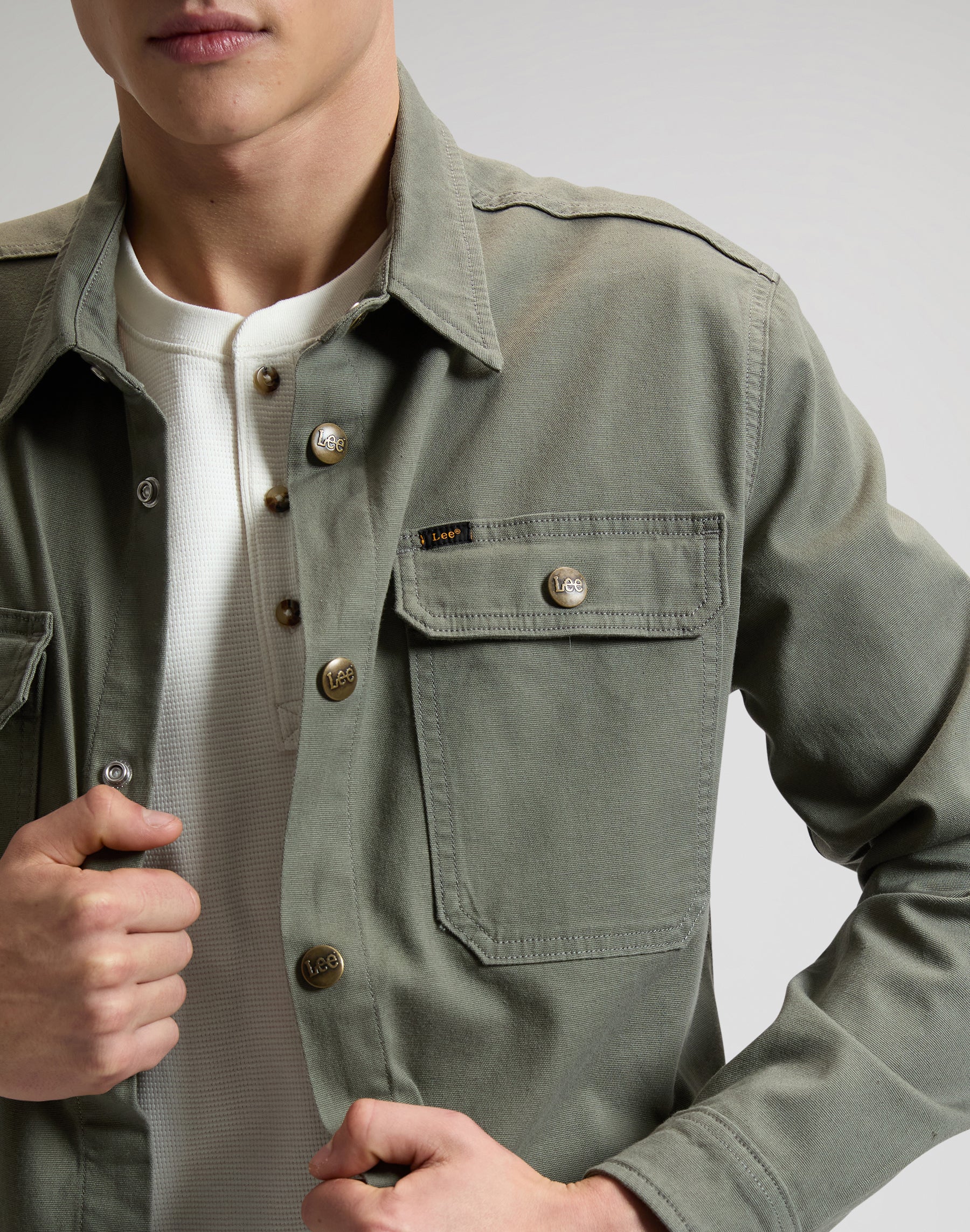 2-pocket overshirt in lichen olive Shirts Lee