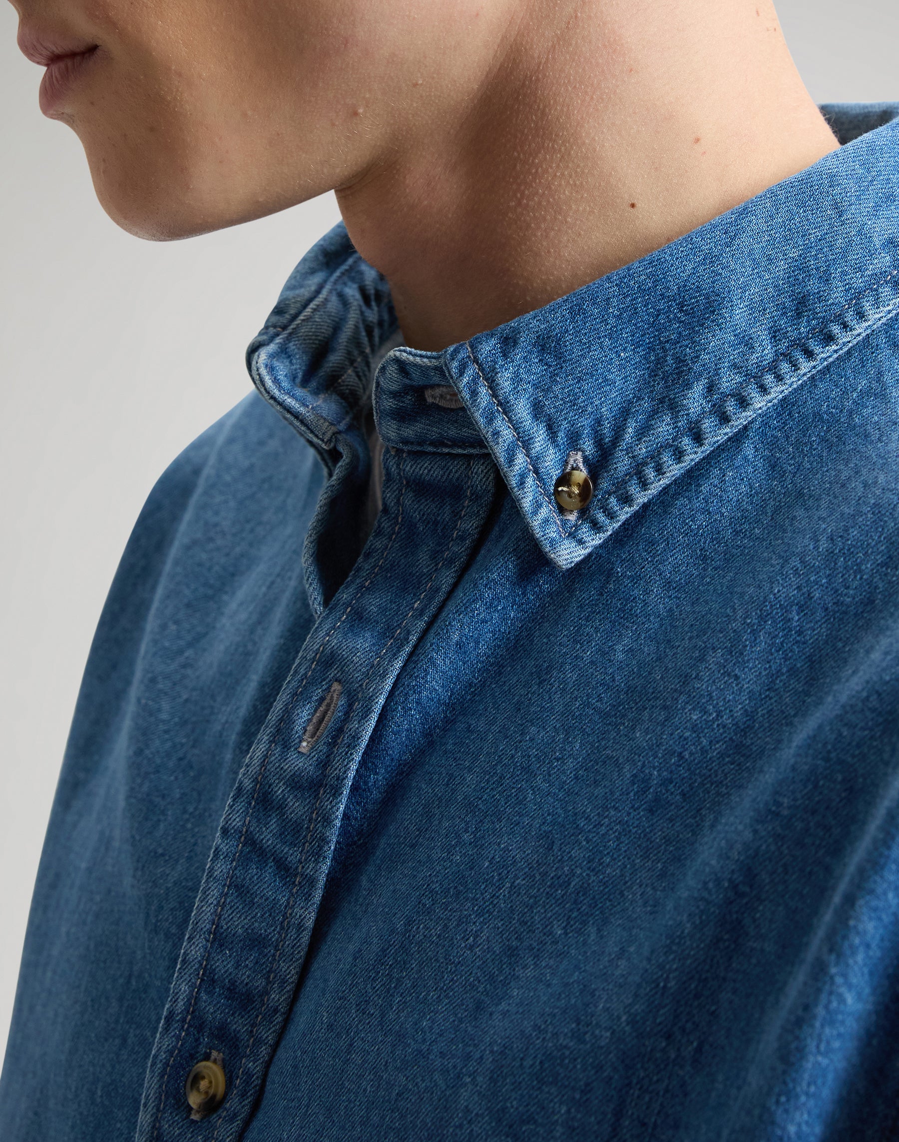 Workwear button-down in Edgar Shirts Lee