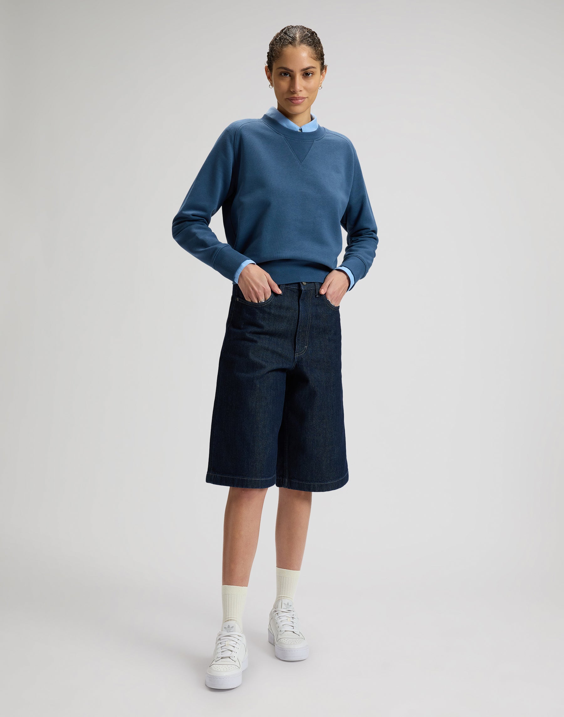 Raglan Crew Sweatshirt in Academy Blue