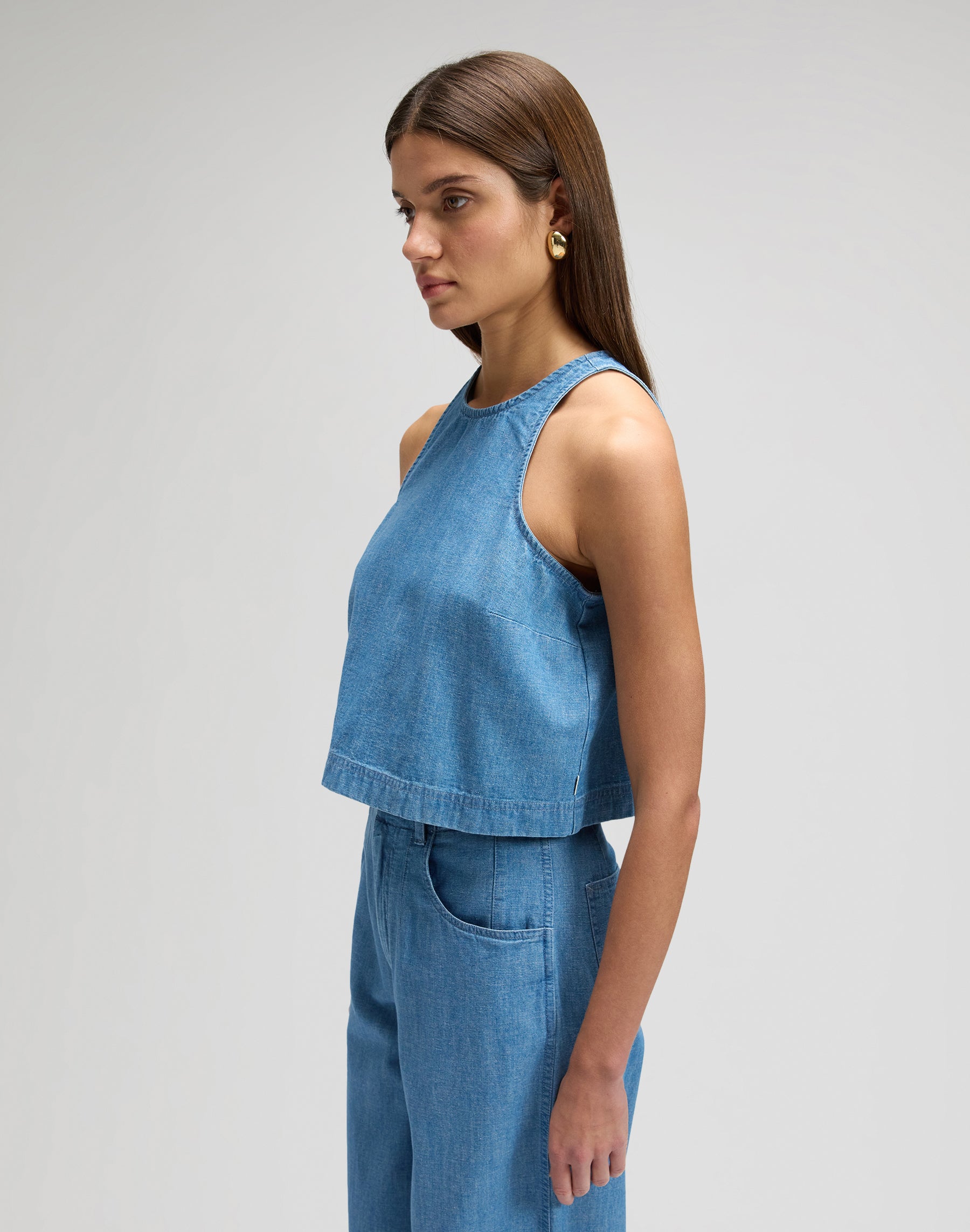 Boxy Sleeveless Top in Companion Piece Shirts Lee