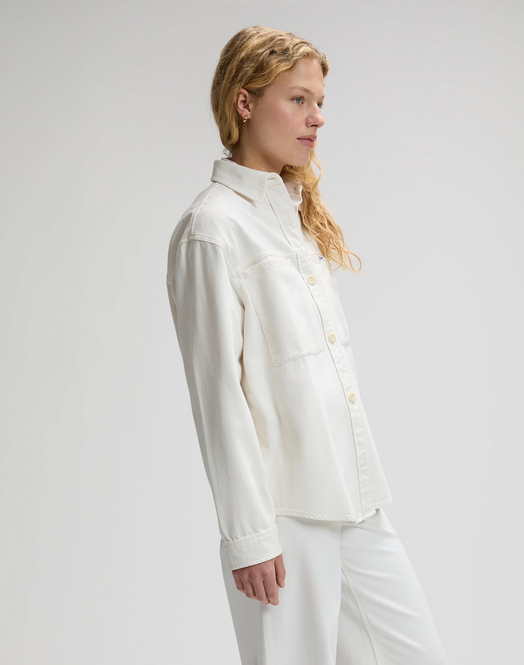Utility Overshirt in Powder White Shirts Lee