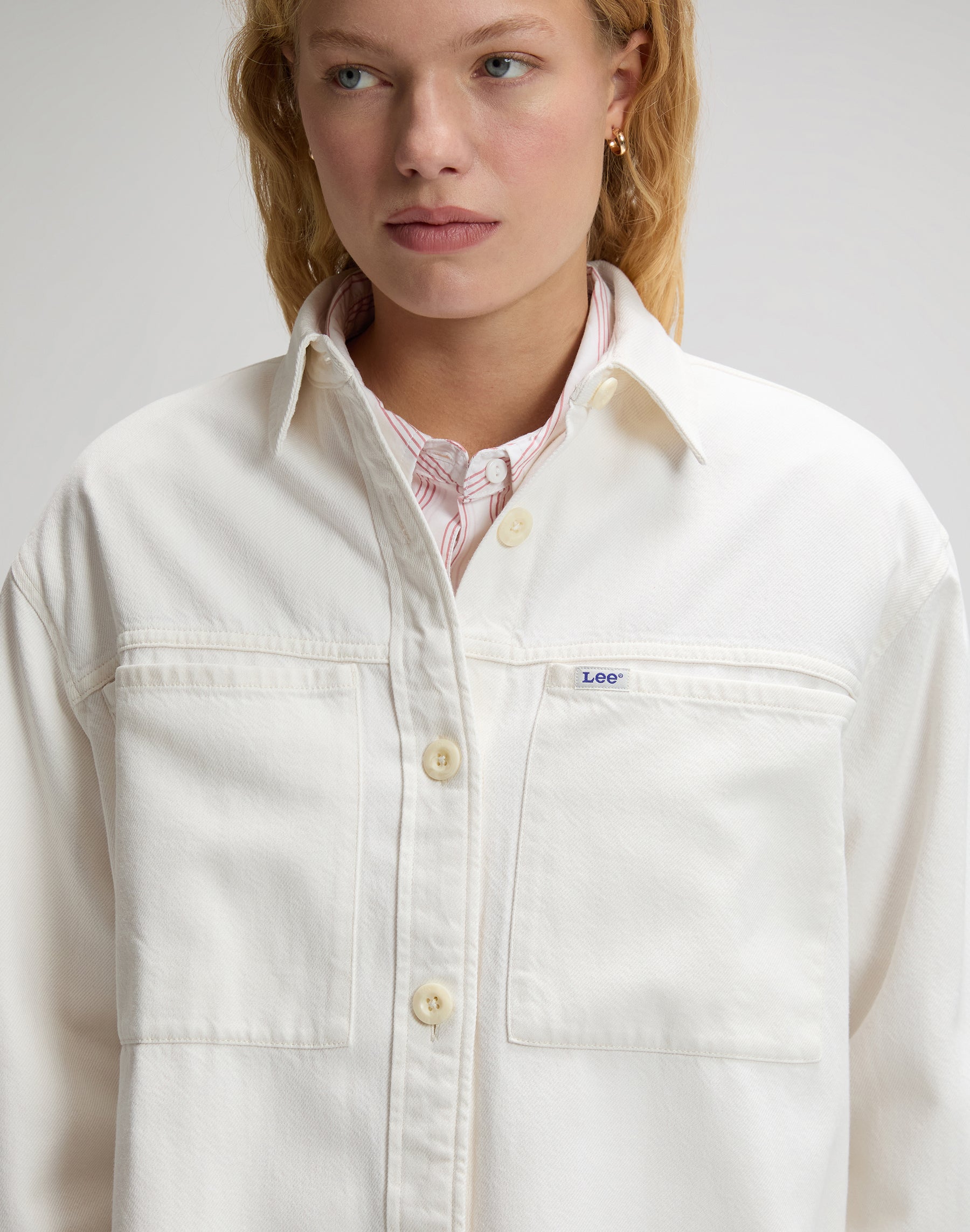Utility Overshirt in Powder White Shirts Lee