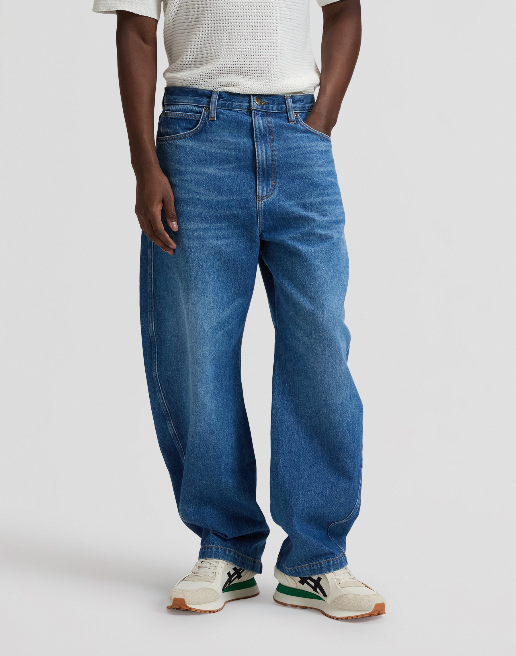 Barrel 5 Pocket in Modern Maker