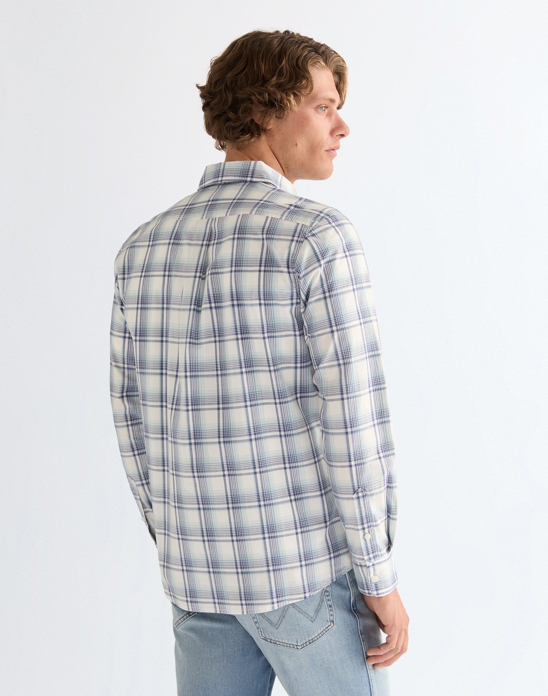 1 Pocket Shirt in Blue White Shirts Wrangler