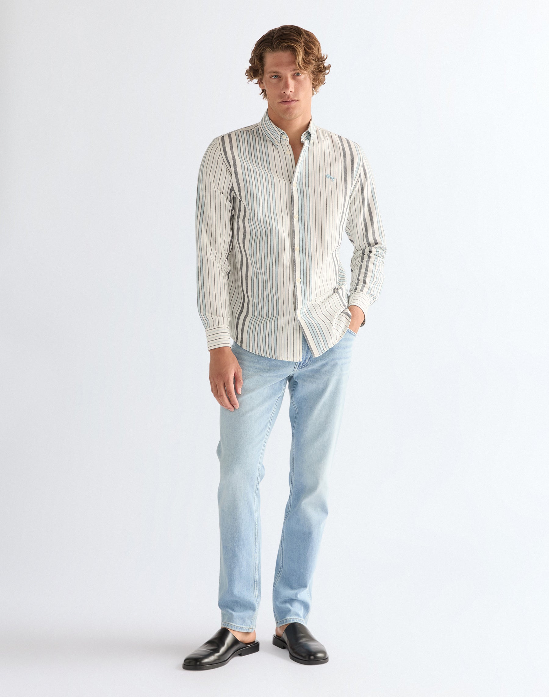 Oxford Shirt in White Blue Shirts Wrangler
