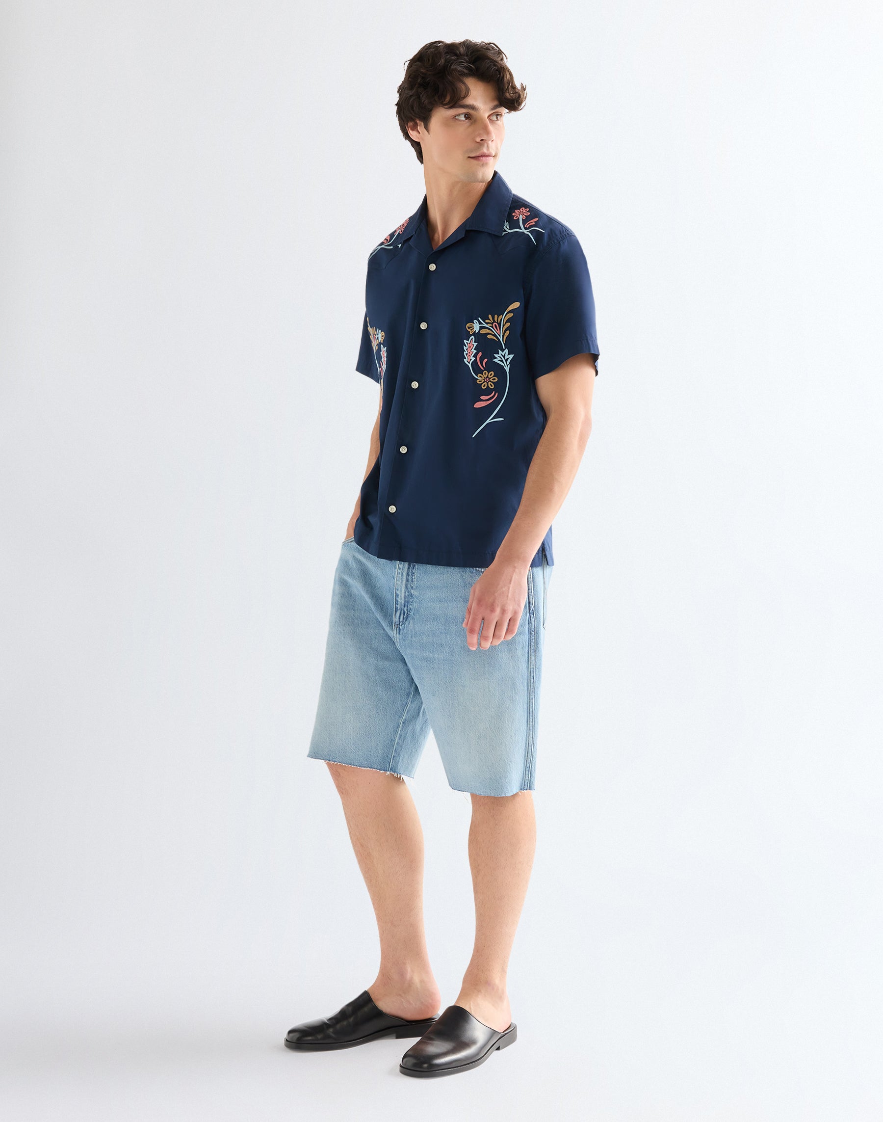 Short-sleeved W Resort shirt in navy floral Shirts Wrangler