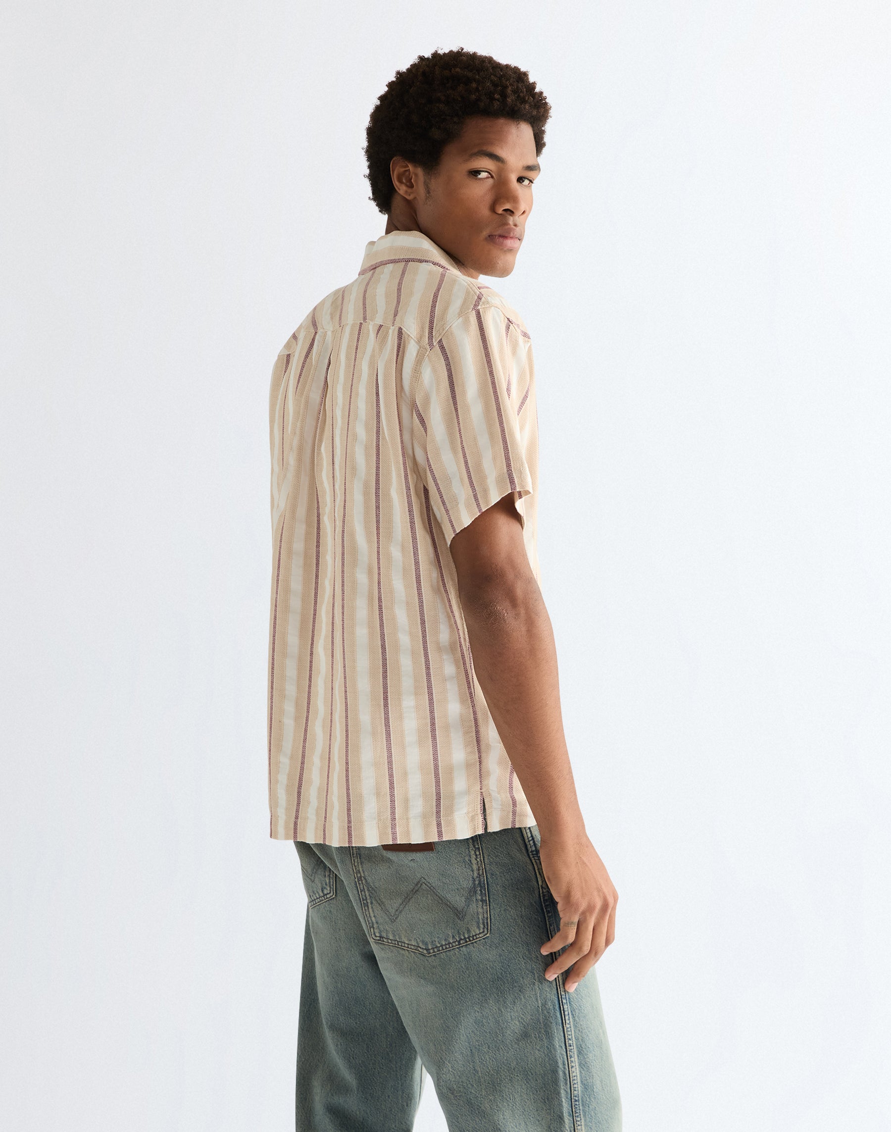 Short-sleeved W Resort shirt in tan ruby wine Shirts Wrangler