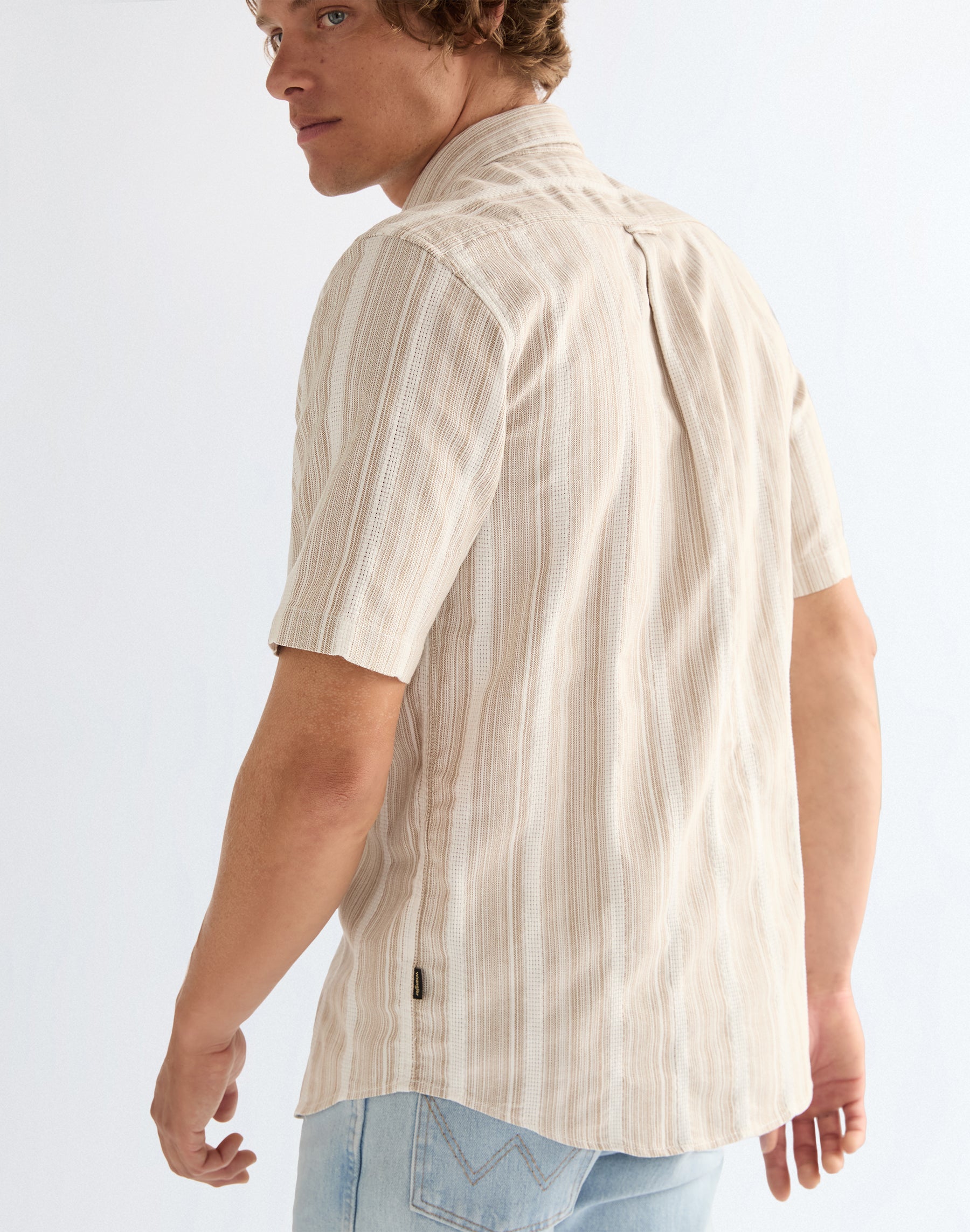 Short-sleeved shirt in brown and white Shirts Wrangler
