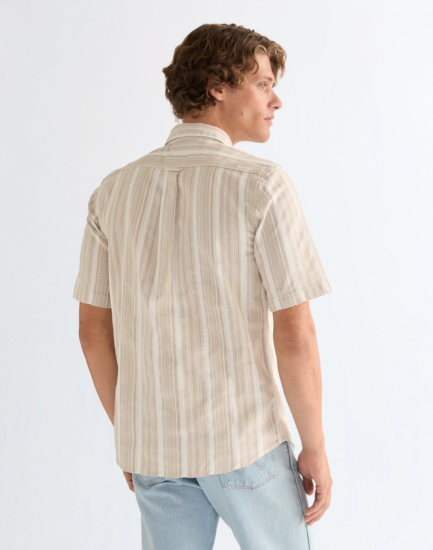 Short-sleeved shirt in brown and white Shirts Wrangler