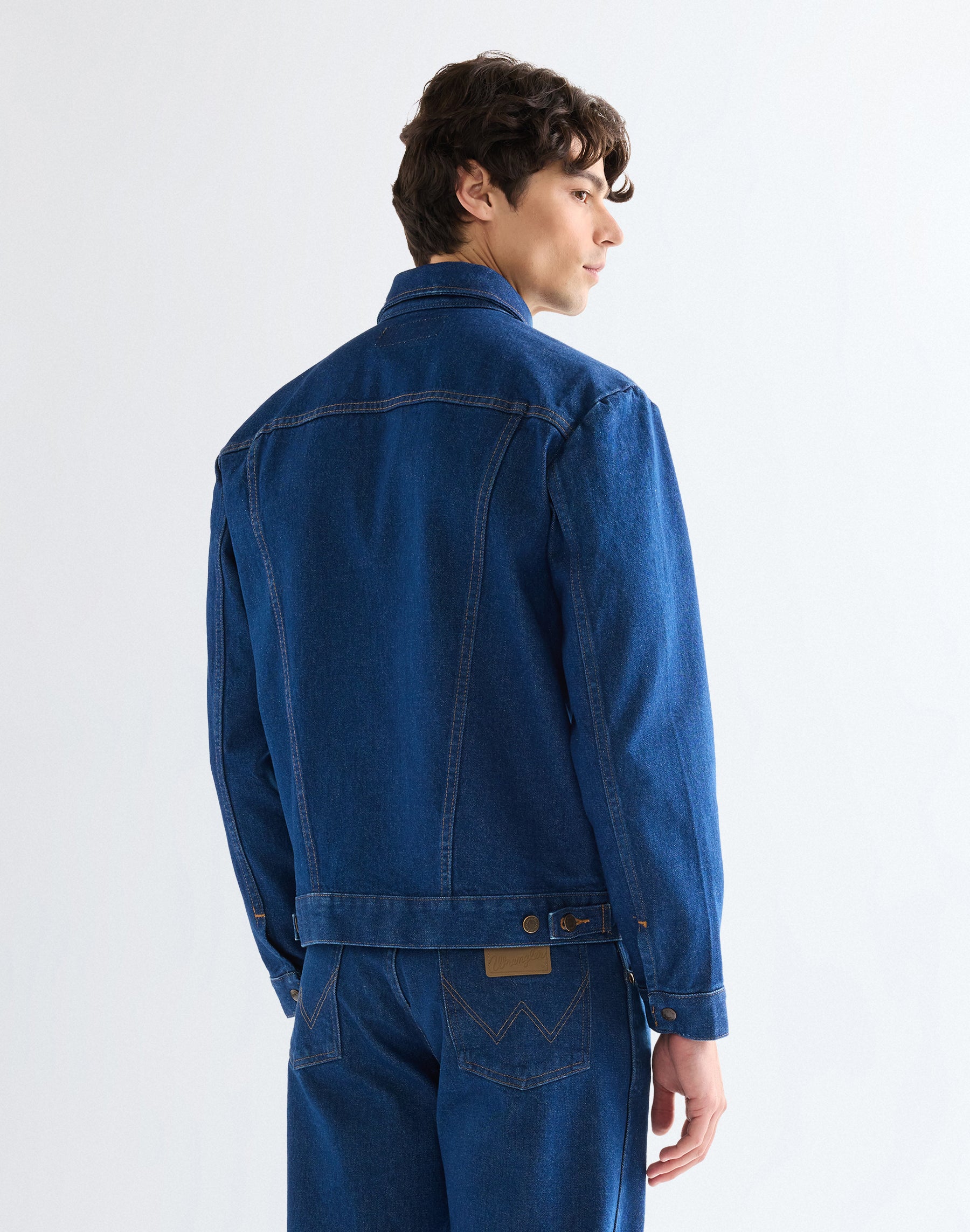 Cowboy Cut Jacket in Prewashed Indigo