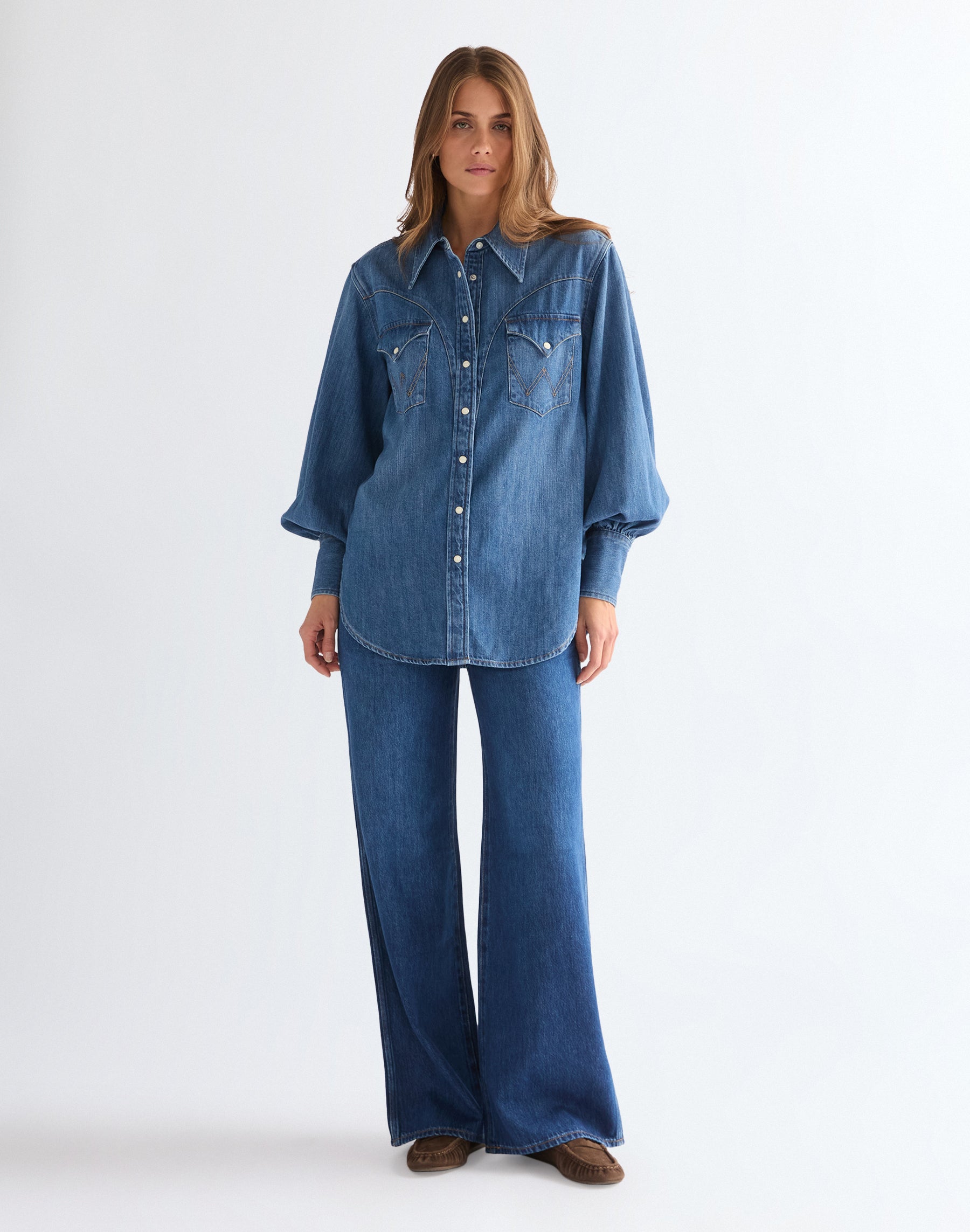 World Wide in Eclipse Deep