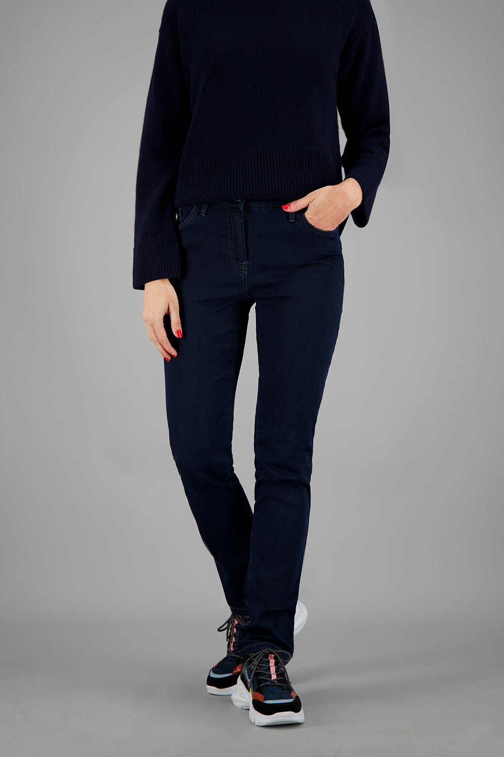 MAJA4 Jeans in Blue Black Jeans Gardeur