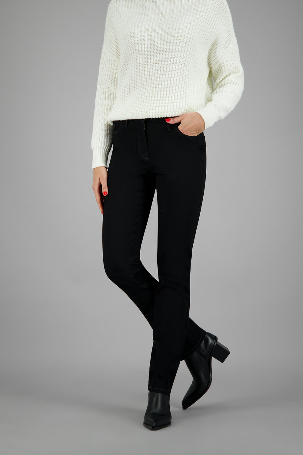 MAJA4 Jeans in Black Black Jeans Gardeur