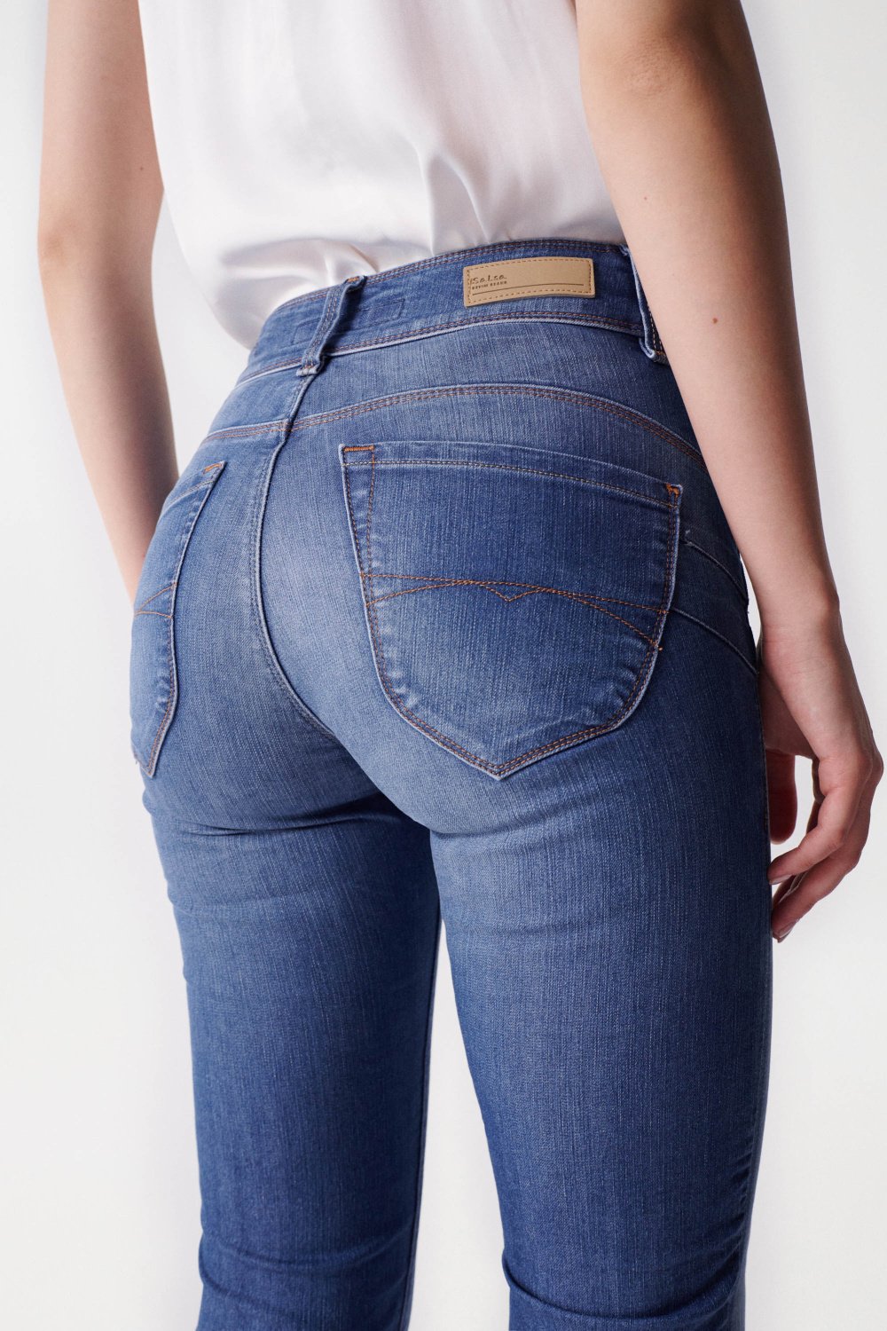 Secret Slim Push-In in Medium Wash Jeans Salsa Jeans   