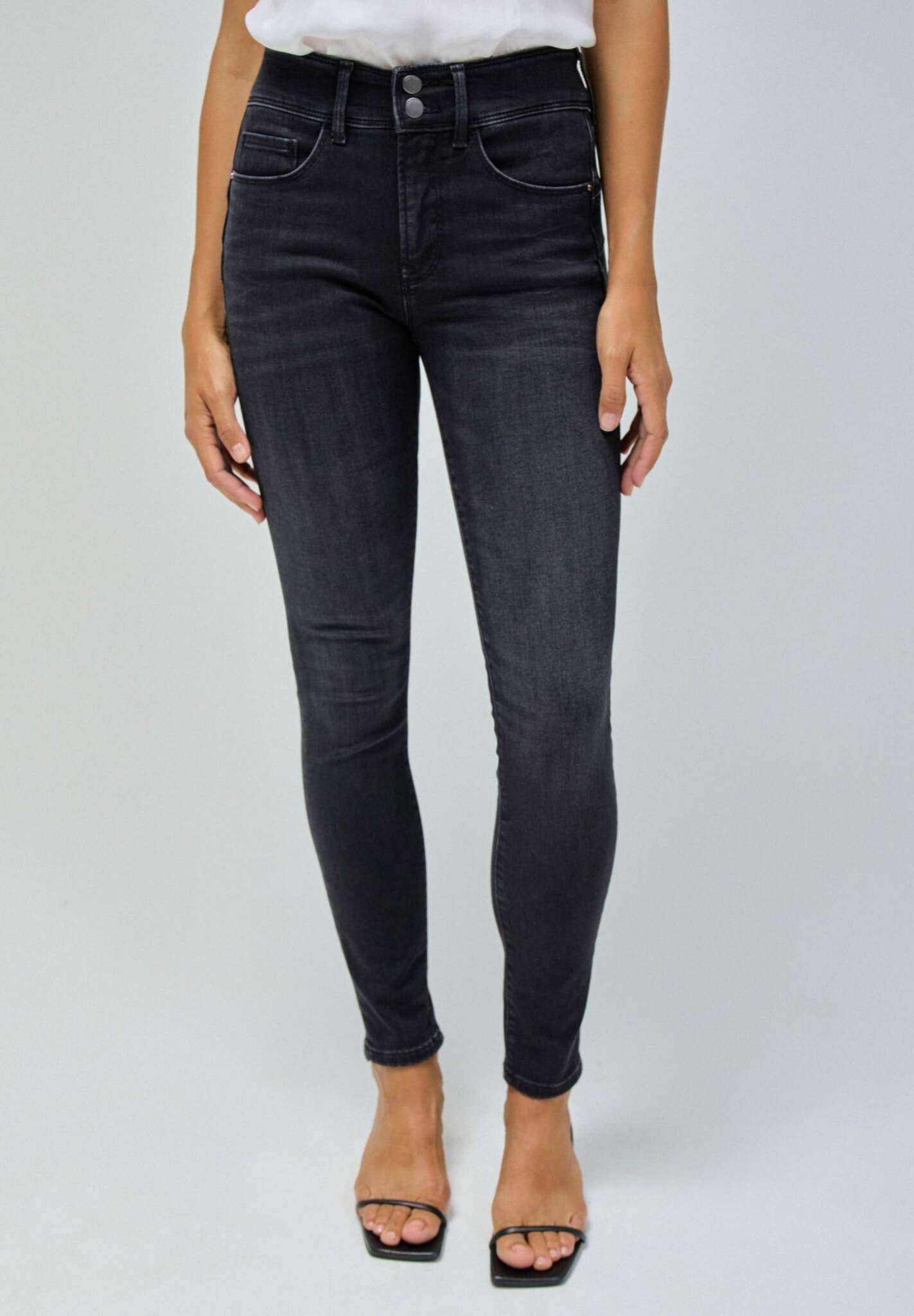 Secret Skinny Push-In in Black Jeans Salsa Jeans