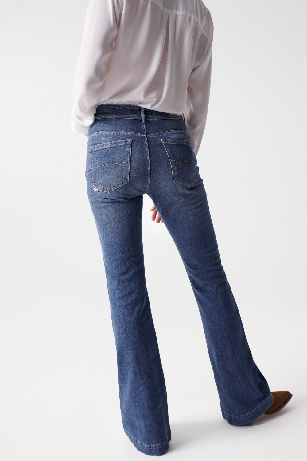 Faith Flare in medium wash jeans Salsa Jeans   