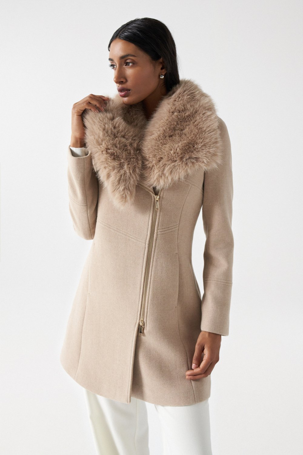 Wool Coat With Fur Collar in Medium Beige V1 Jackets Salsa Jeans   