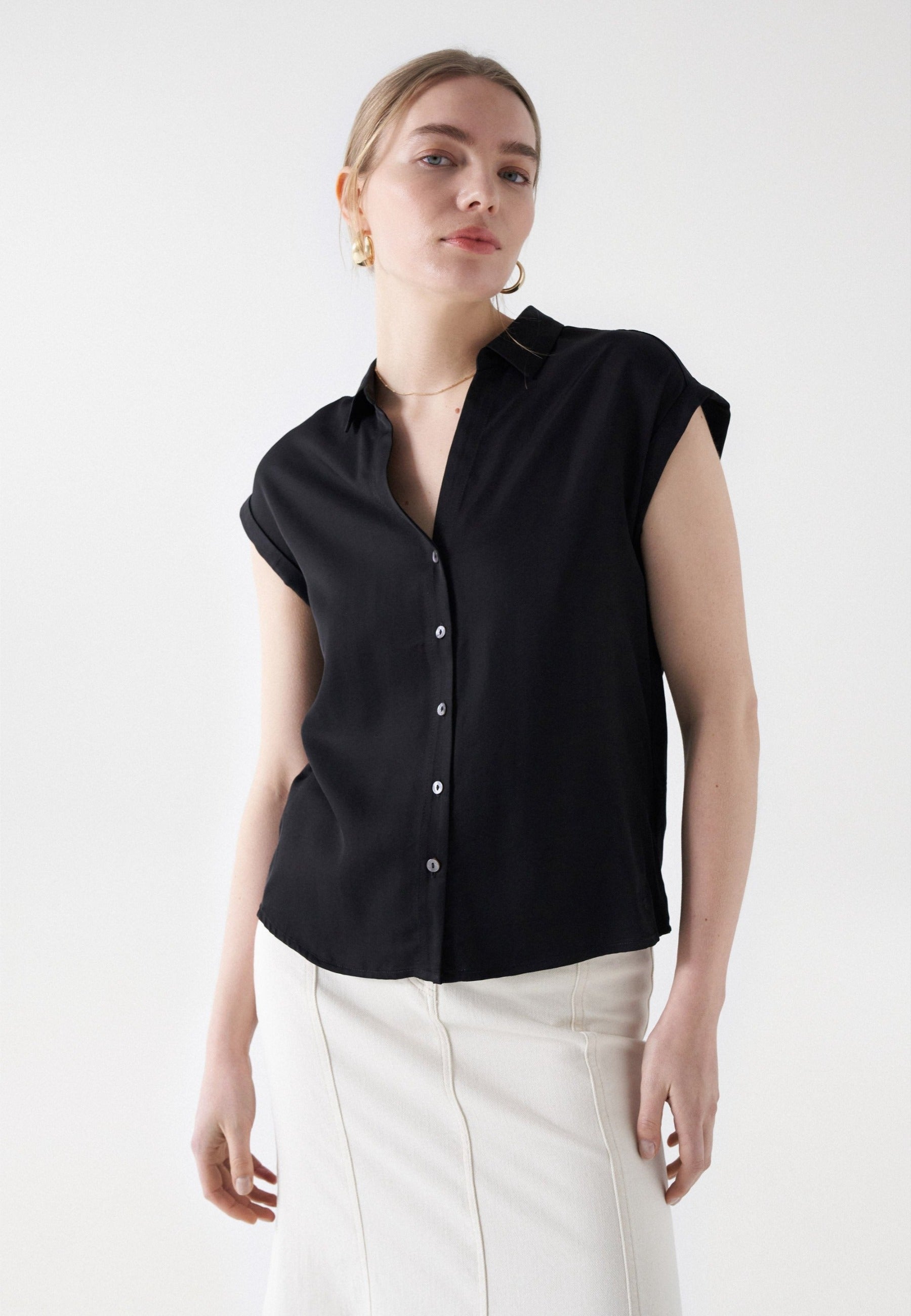 Basic Sleeveless Shirt in Black Tops Salsa Jeans   