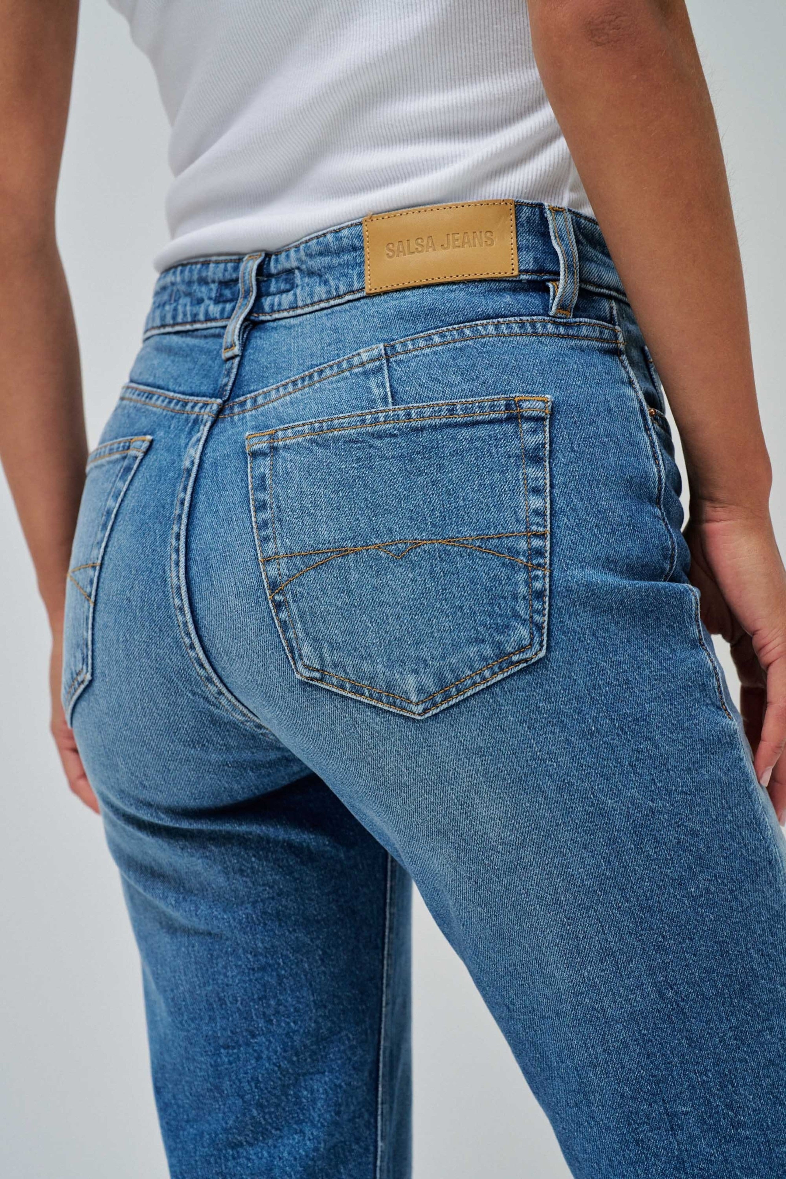 True Cropped Slim in Medium Wash Jeans Salsa Jeans