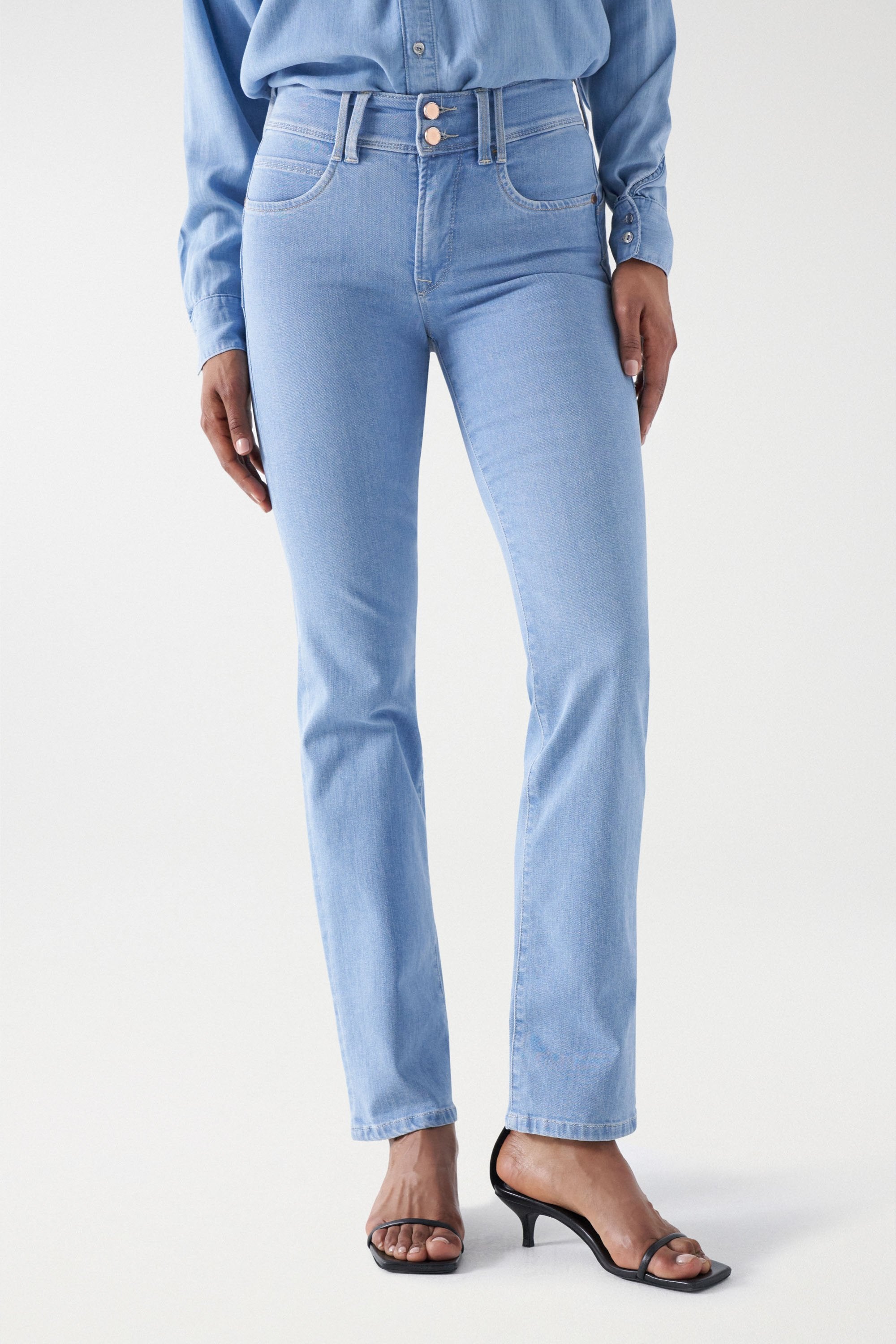 Secret Straight in Light Wash Jeans Salsa Jeans   