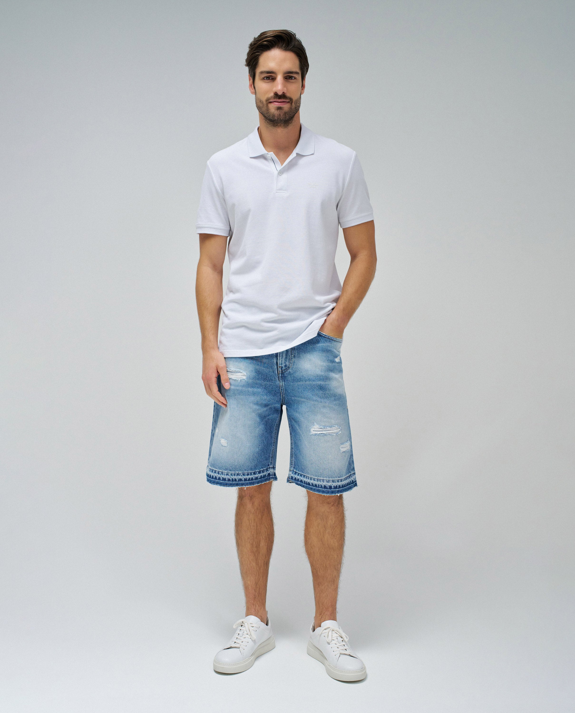 CS Short Destroyed in Light Wash Shorts Salsa Jeans
