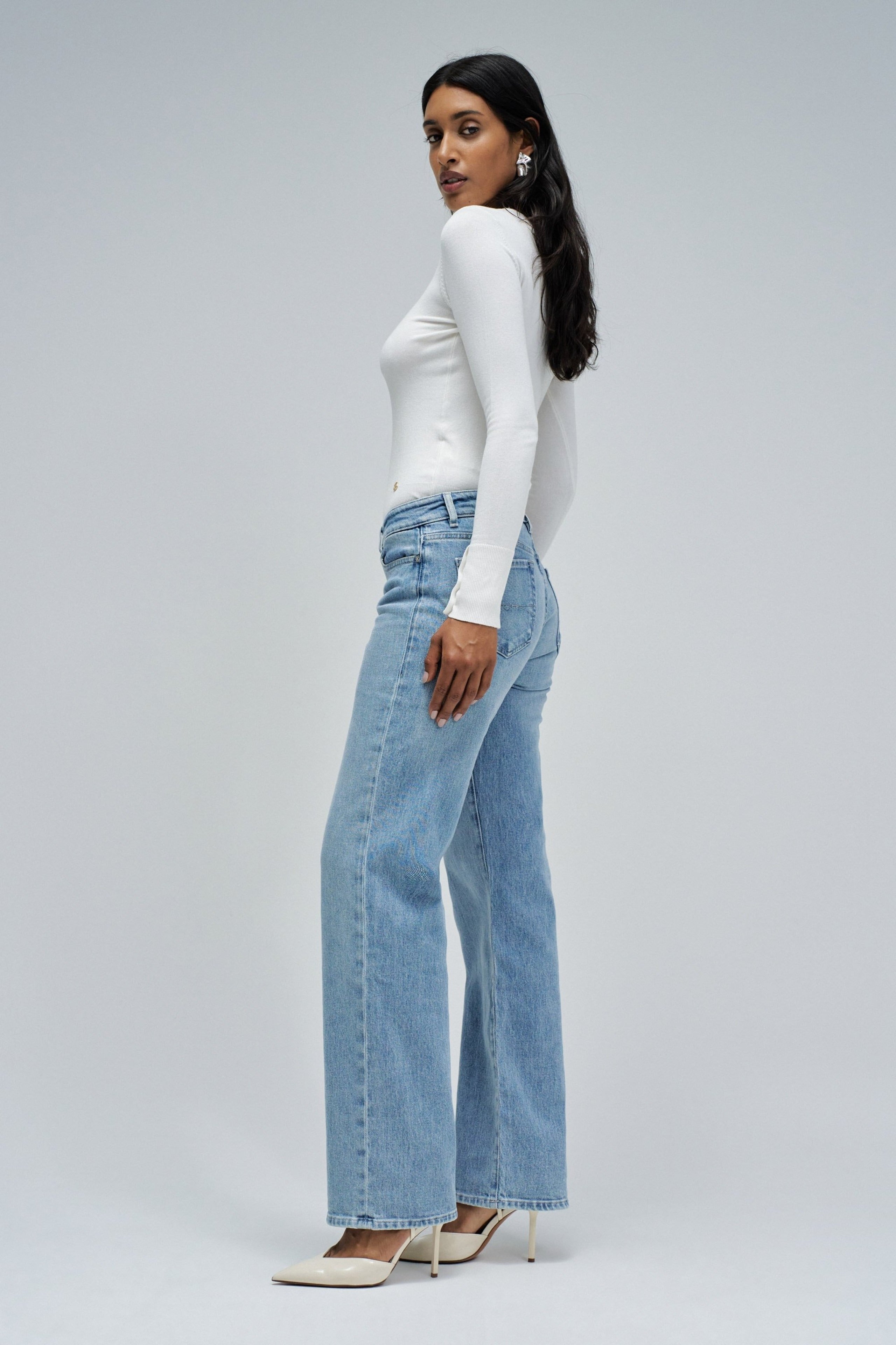 Low Rise Jeans in Medium Light Denim Salsa Jeans