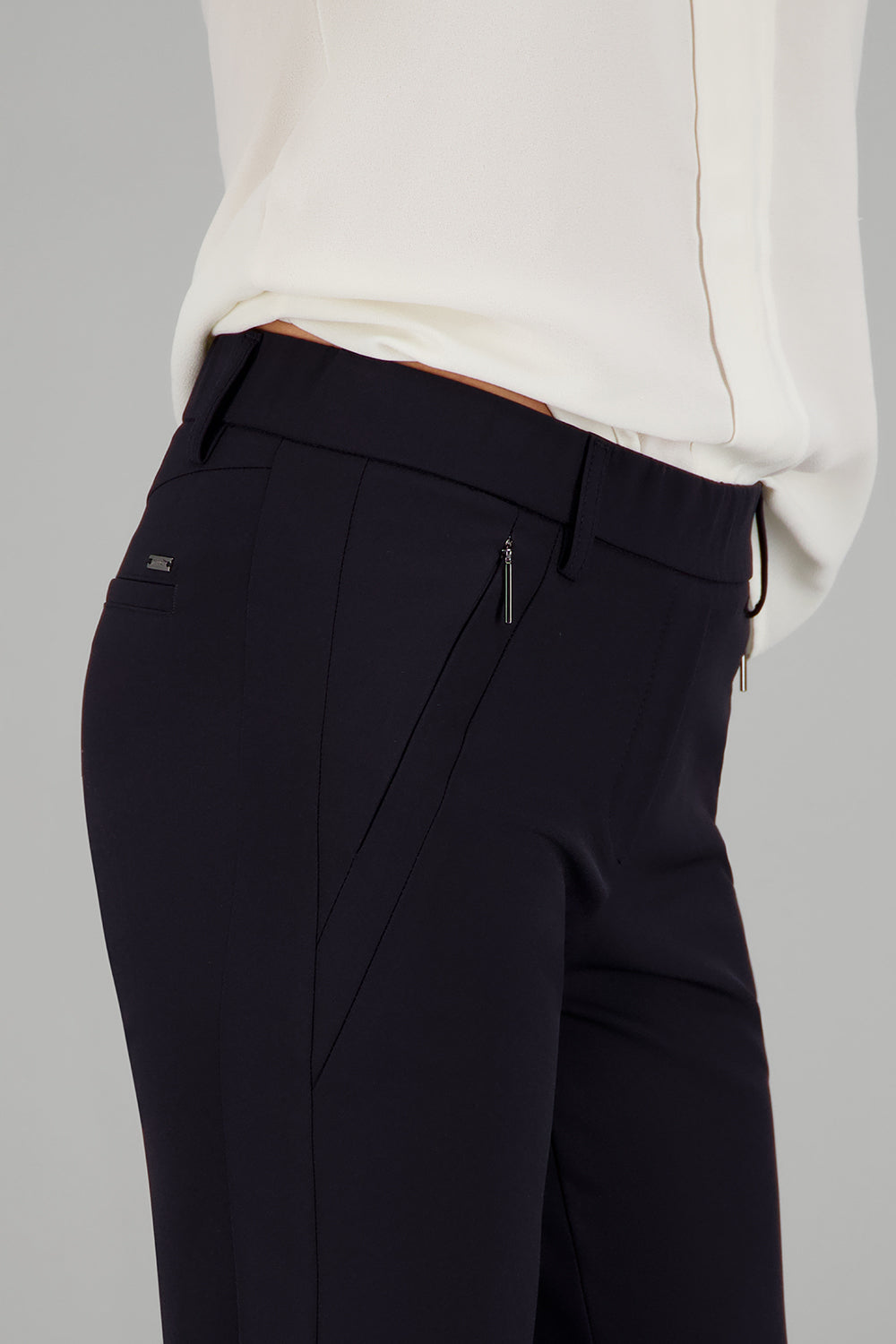 ZENE57 Trousers in navy Trousers Gardeur