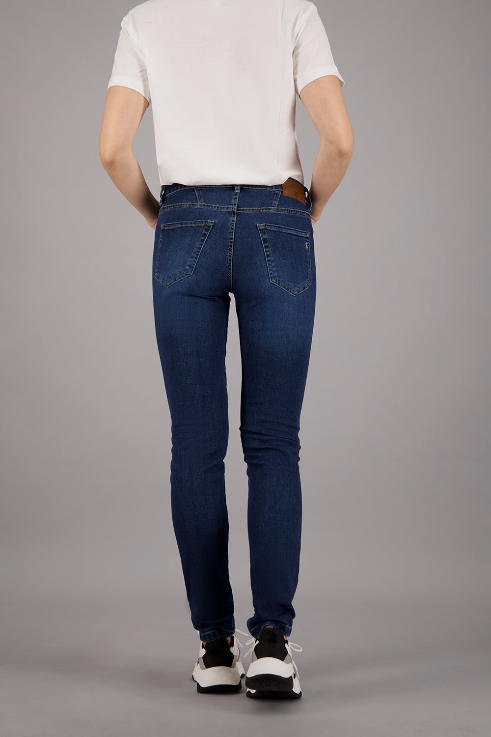 ZURI122 Jeans in Dark Rinse Used Jeans Gardeur