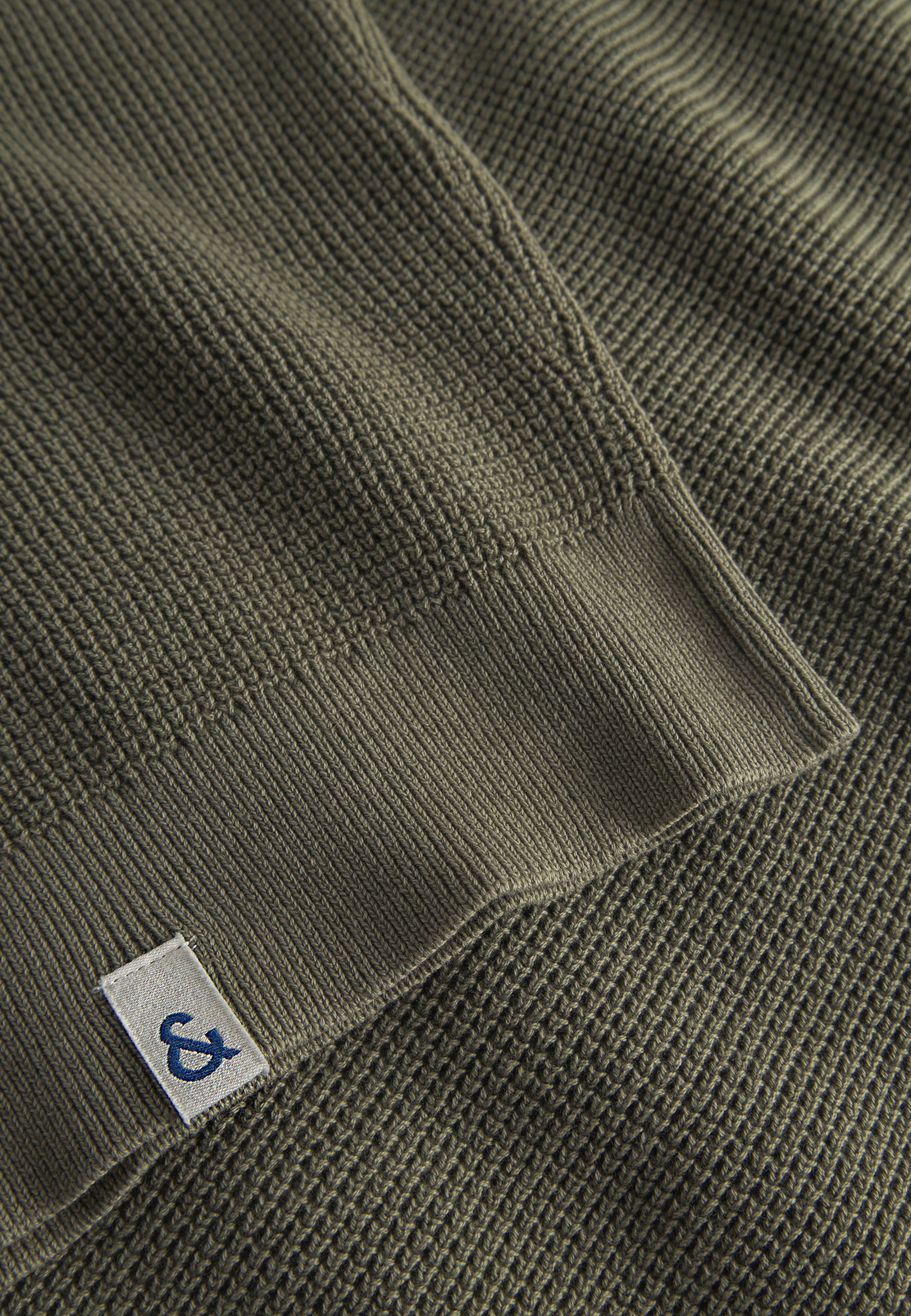 Roundneck-Washed in Olive Sweater Colours and Sons   