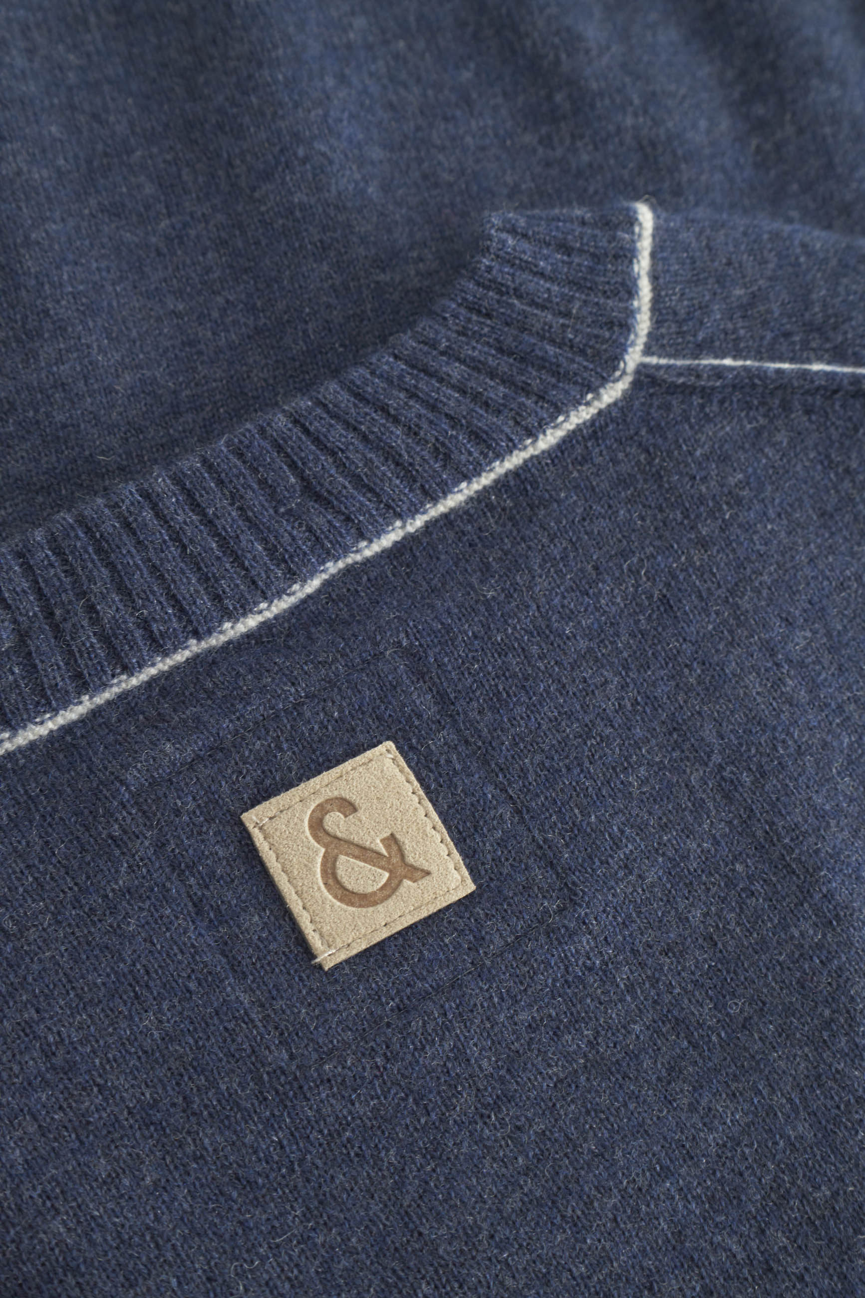 Roundneck Merino Blend in Navy Sweater Colours and Sons   