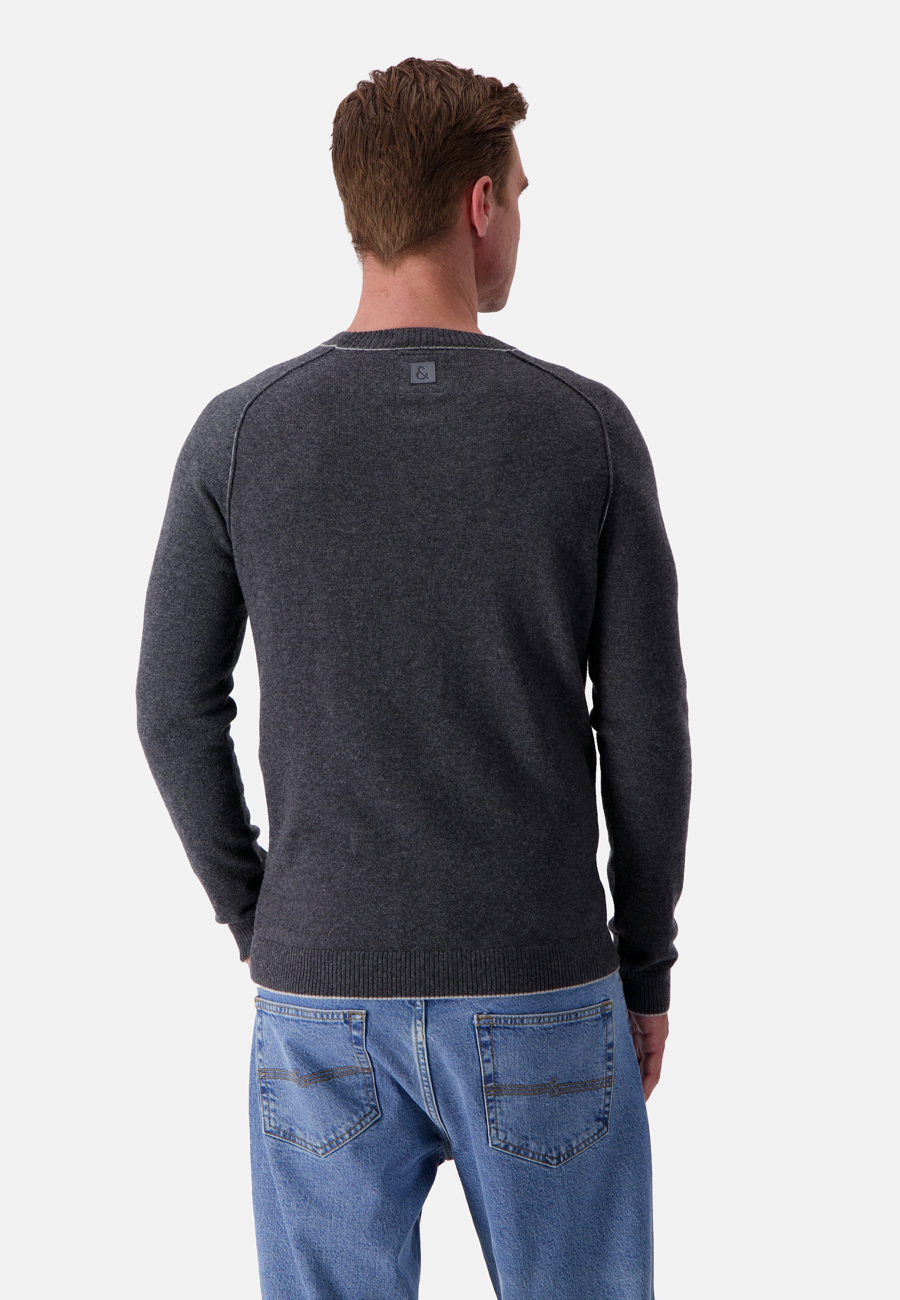 Roundneck Merino Blend in Anthracite Pullover Colours and Sons   