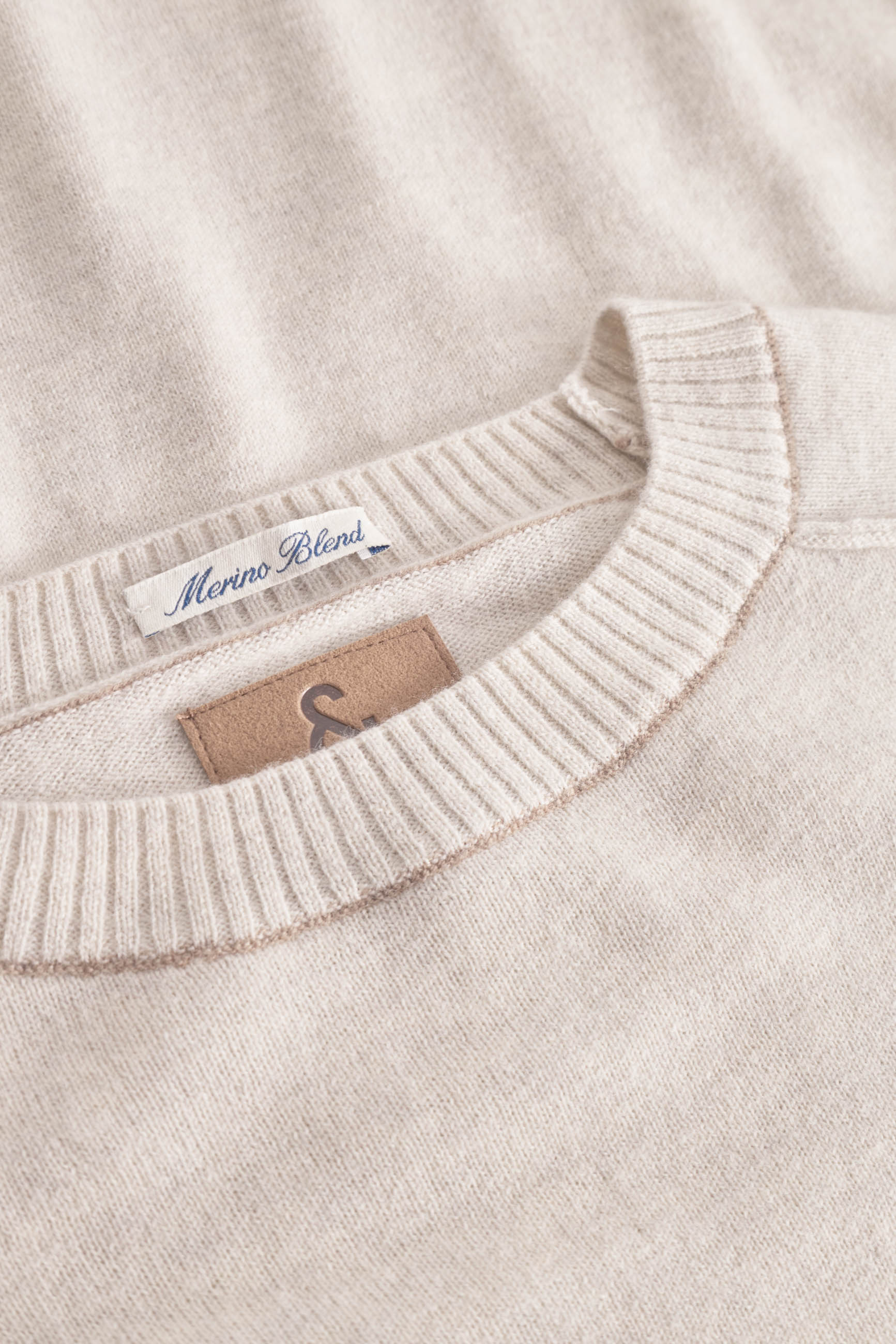 Roundneck Merino Blend in Offwhite Sweater Colours and Sons