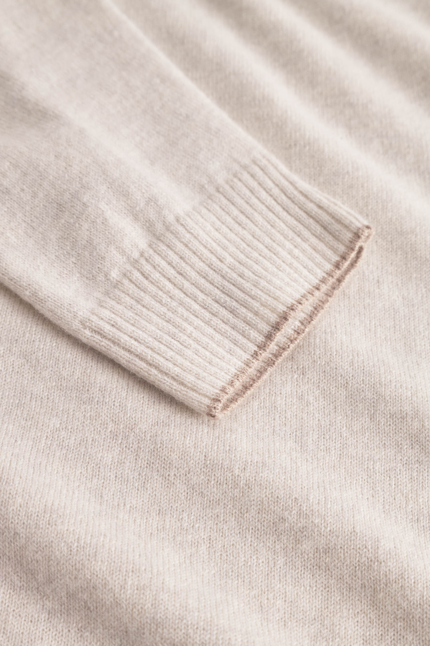 Roundneck Merino Blend in Offwhite Sweater Colours and Sons