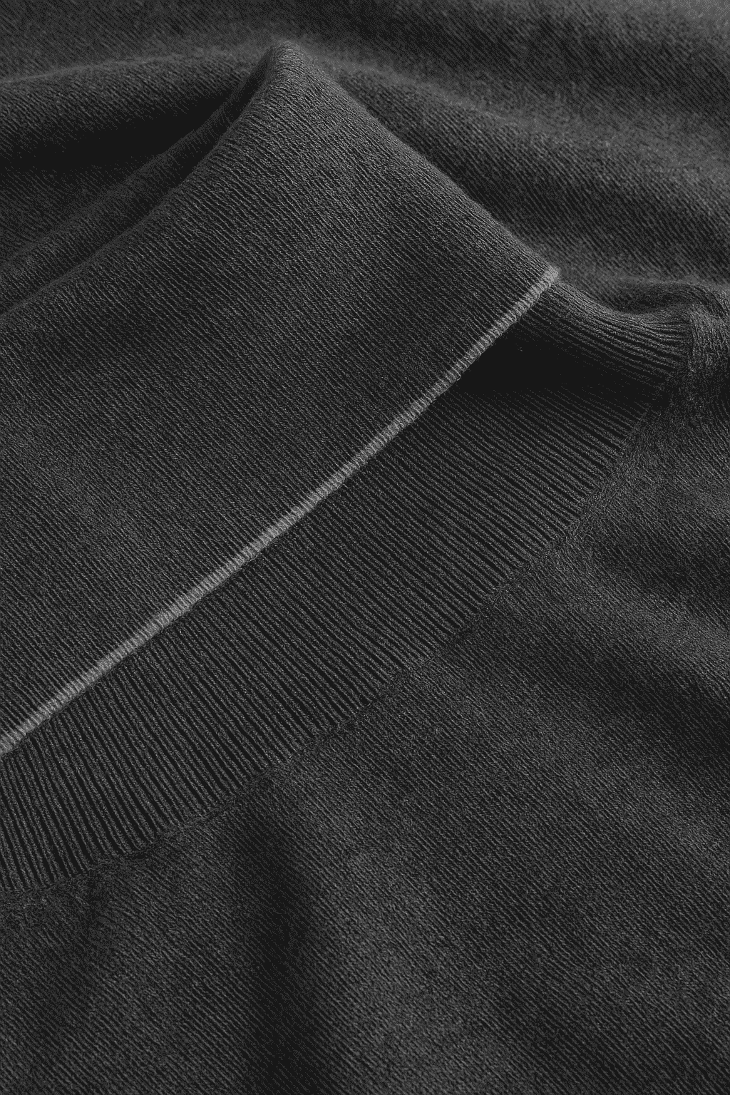 Turleneck merino blend in anthracite